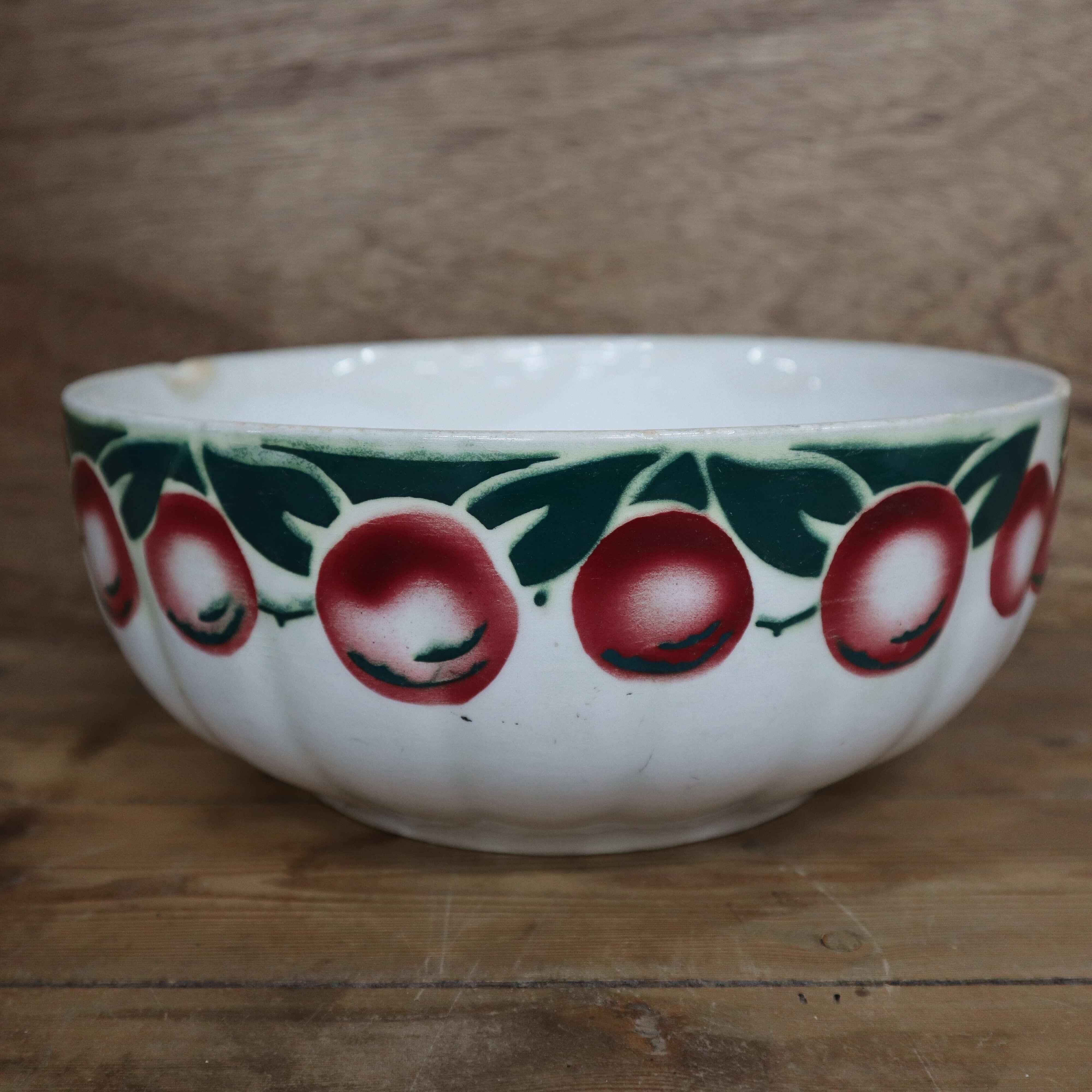 Antique salad bowl Terre de Fer Ceranord / Saint-Amand 1930