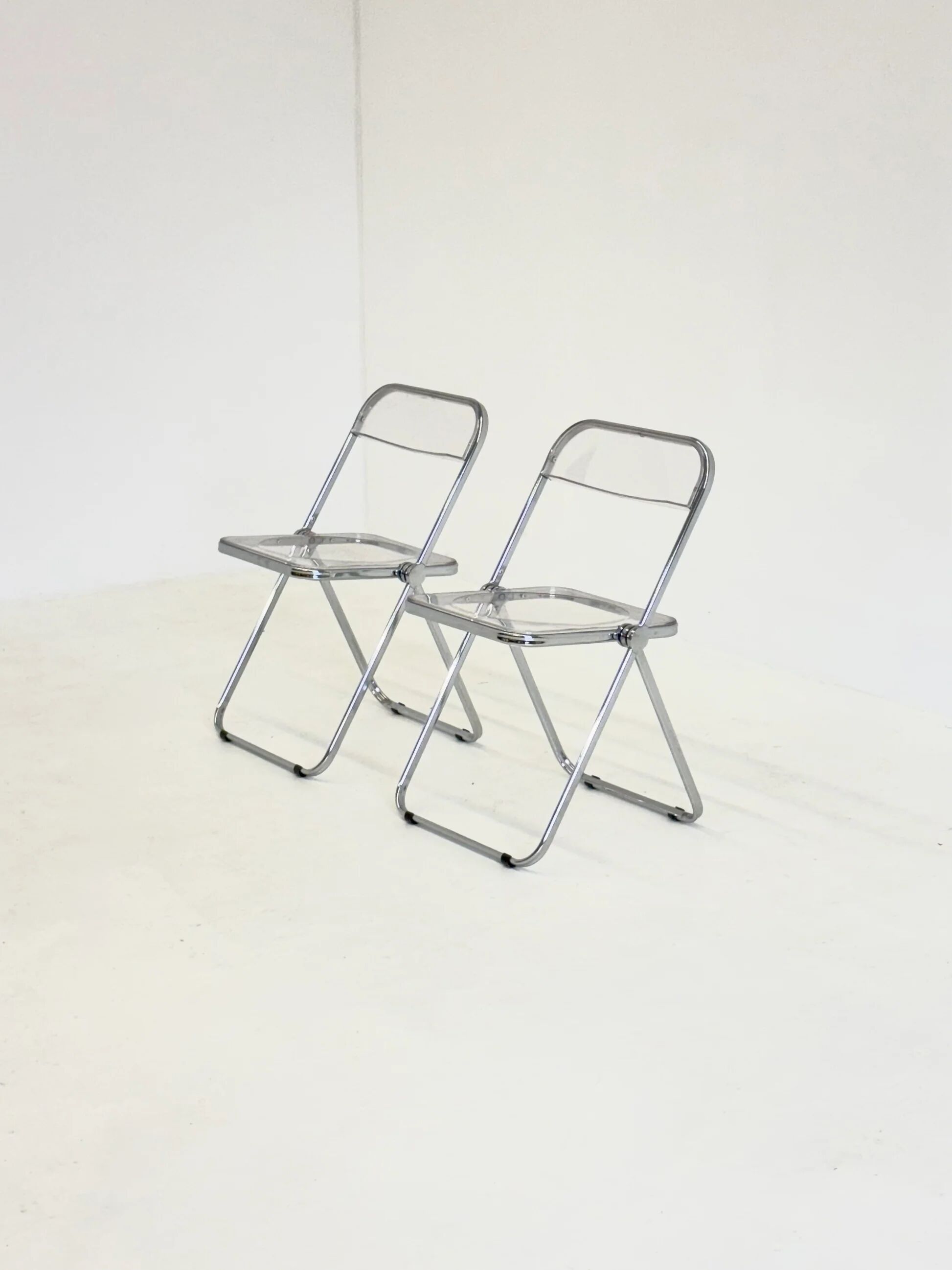 Set of 2 Plia folding chairs by Giancarlo Piretti for Anonima Castelli