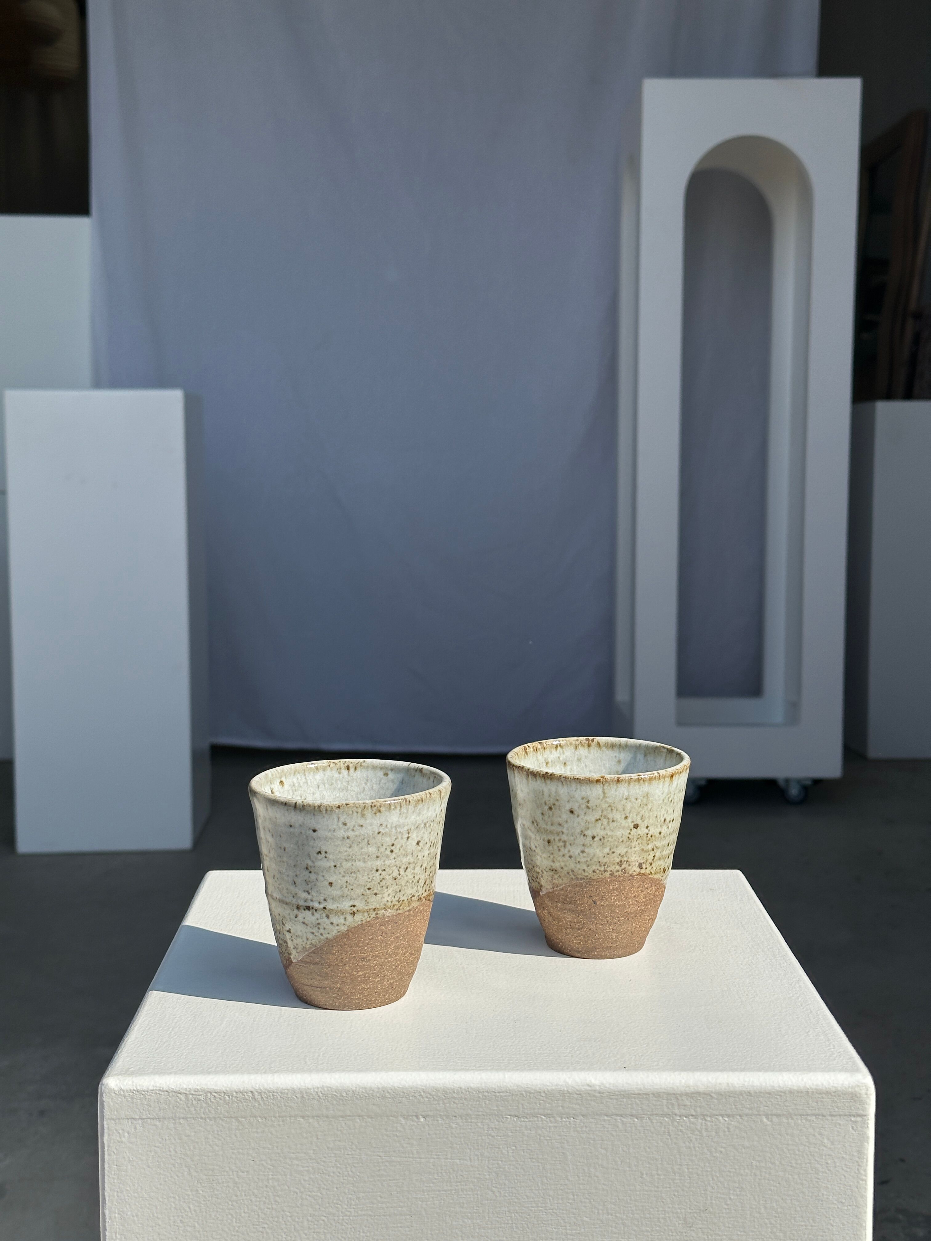 Set of 2 cups in Indonesian ceramic (brown & speckled glazed matte)