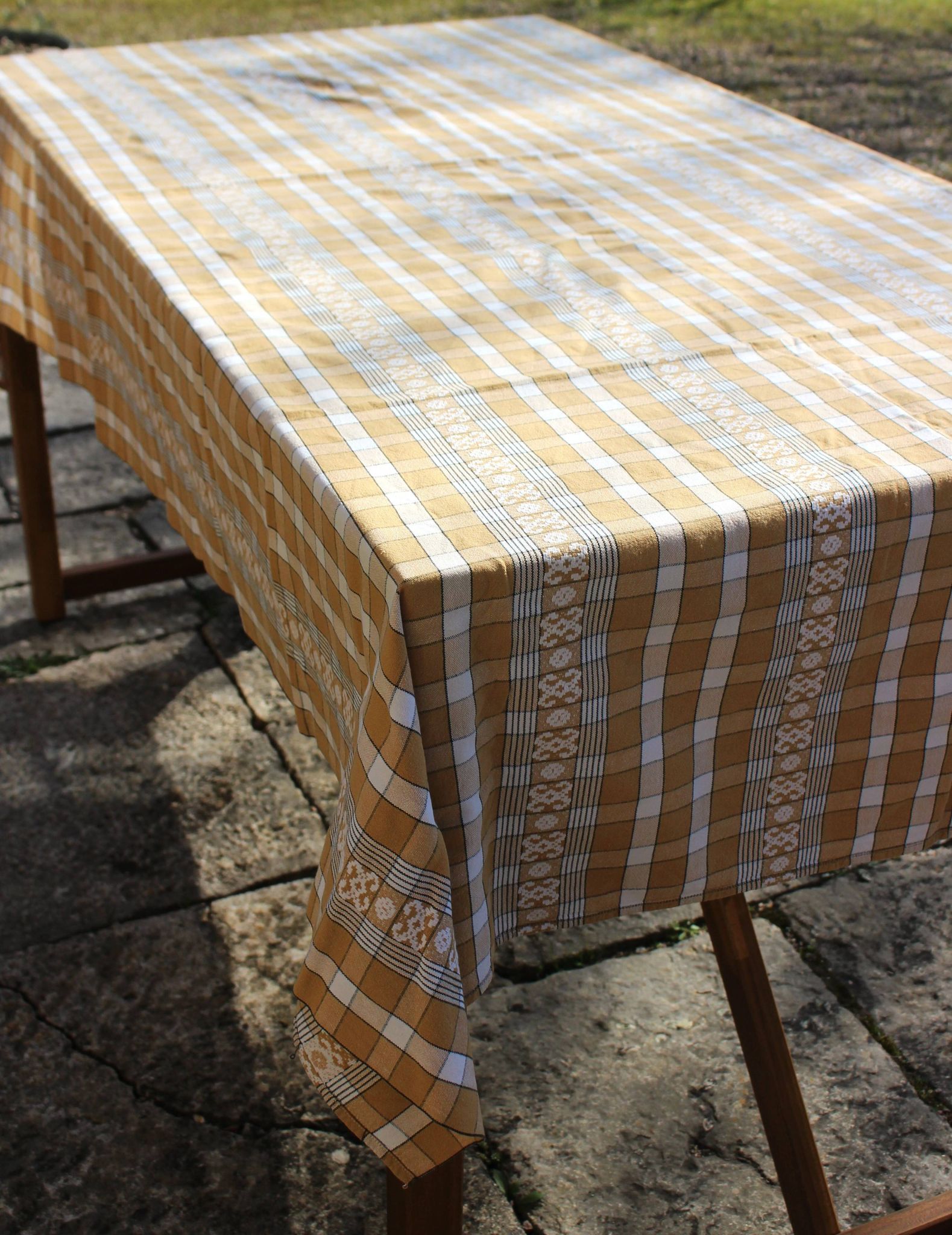 Nappe rectangulaire vintage beige à carreaux