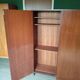 Armoire vintage scandinave en bois – penderie et étagères – années 60