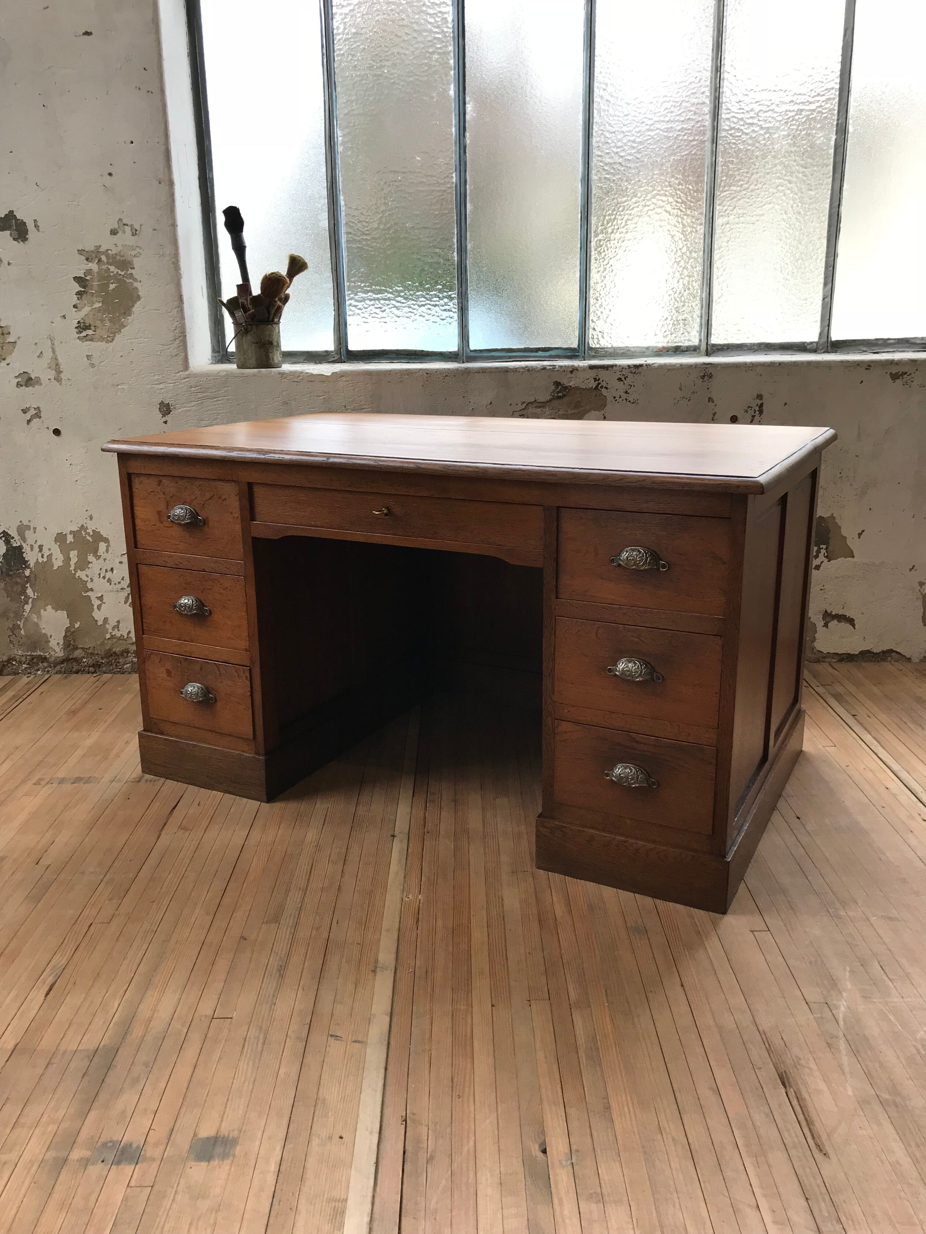 Desk with drawers in oak