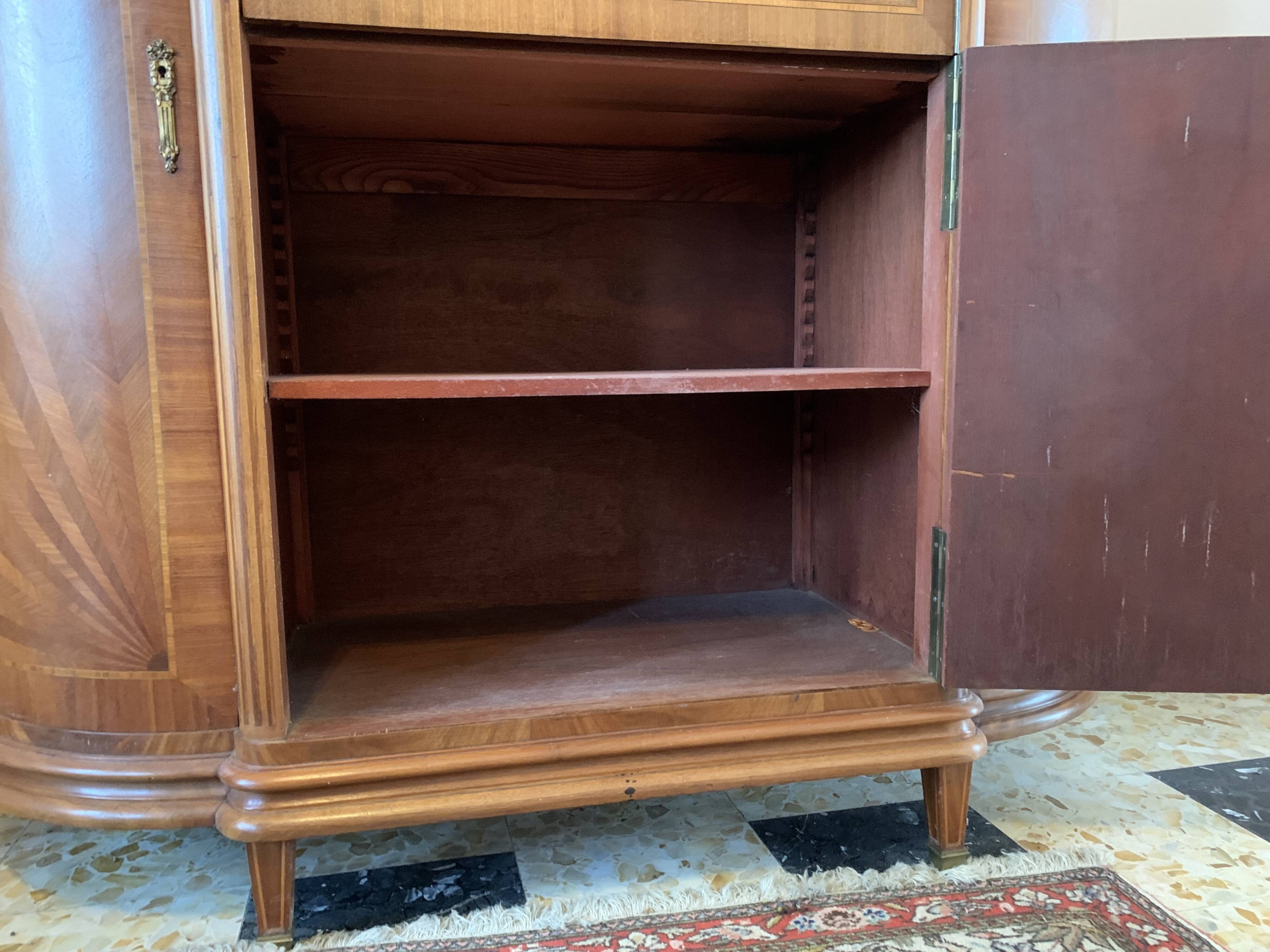 Half-moon buffet with display cabinet in Louis XVI style, marquetry with marble top.