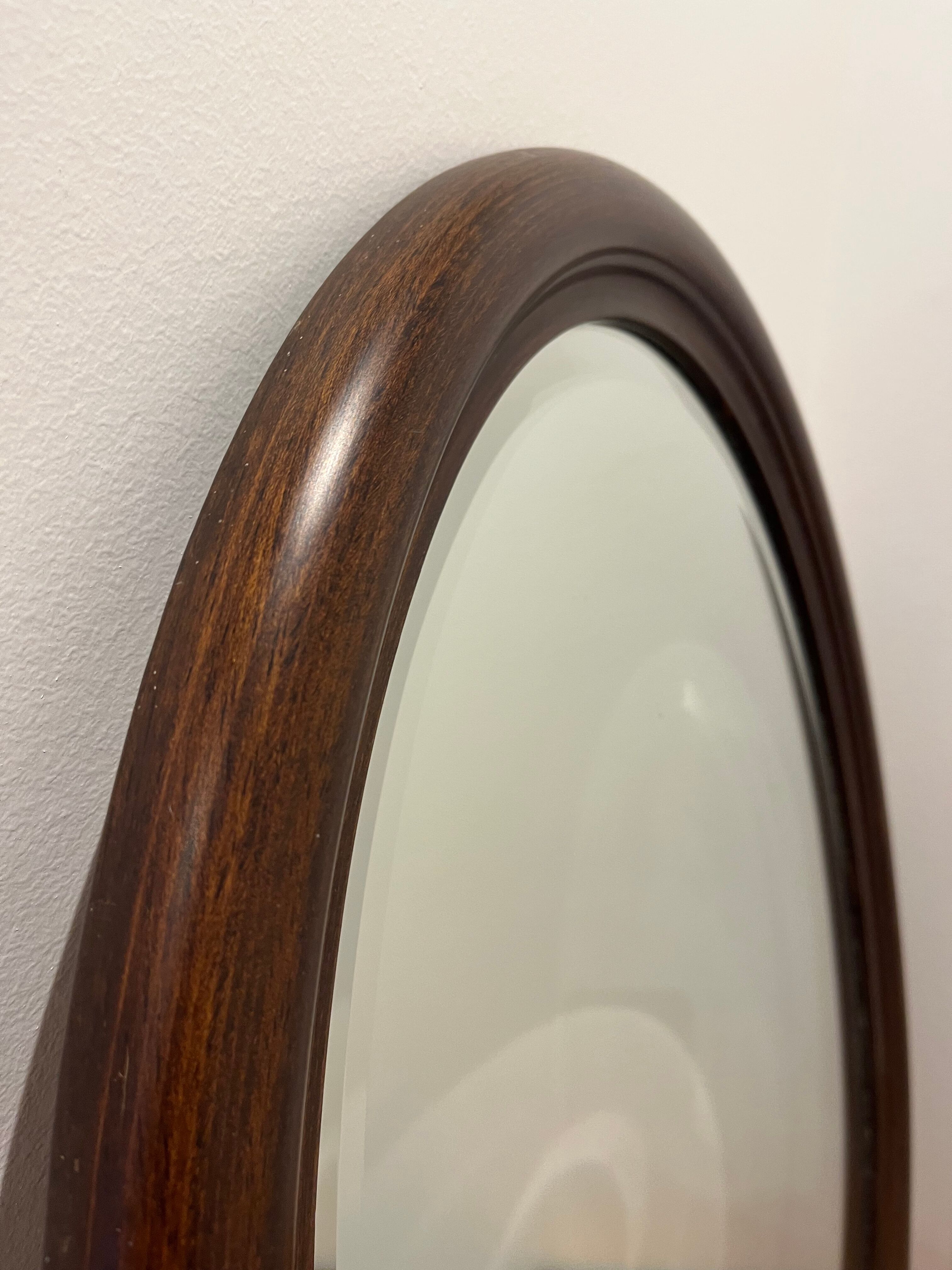 Oval mirror