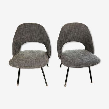 Pair of black mottled chairs by Eero Saarinen for Knoll