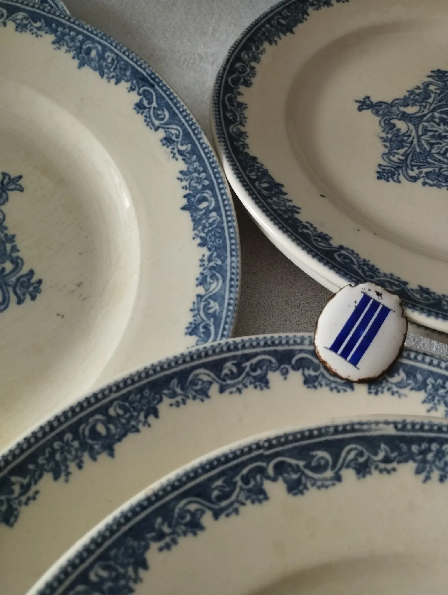 6 dessert plates ironstone J. Vieillard Bordeaux "Garland"
