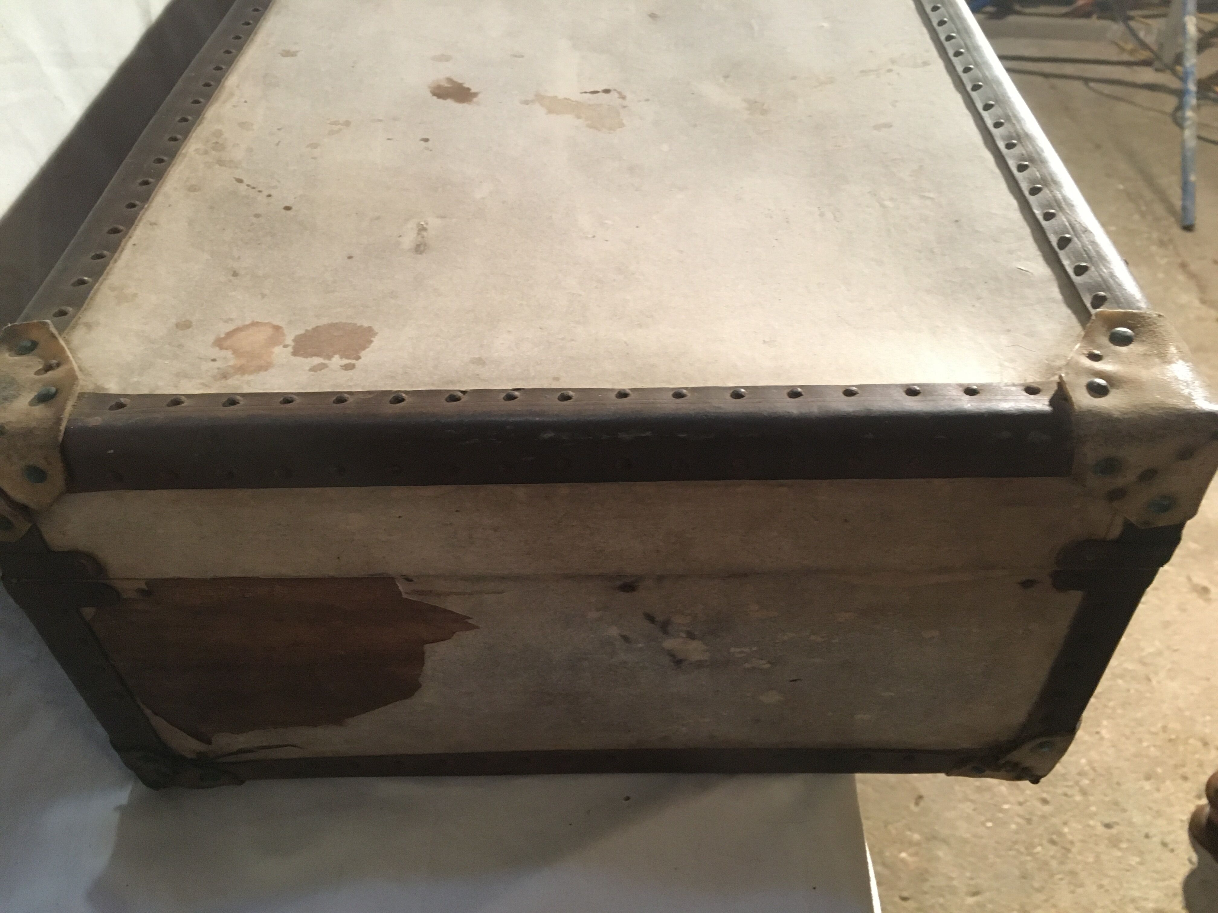 Vintage wood and cardboard case