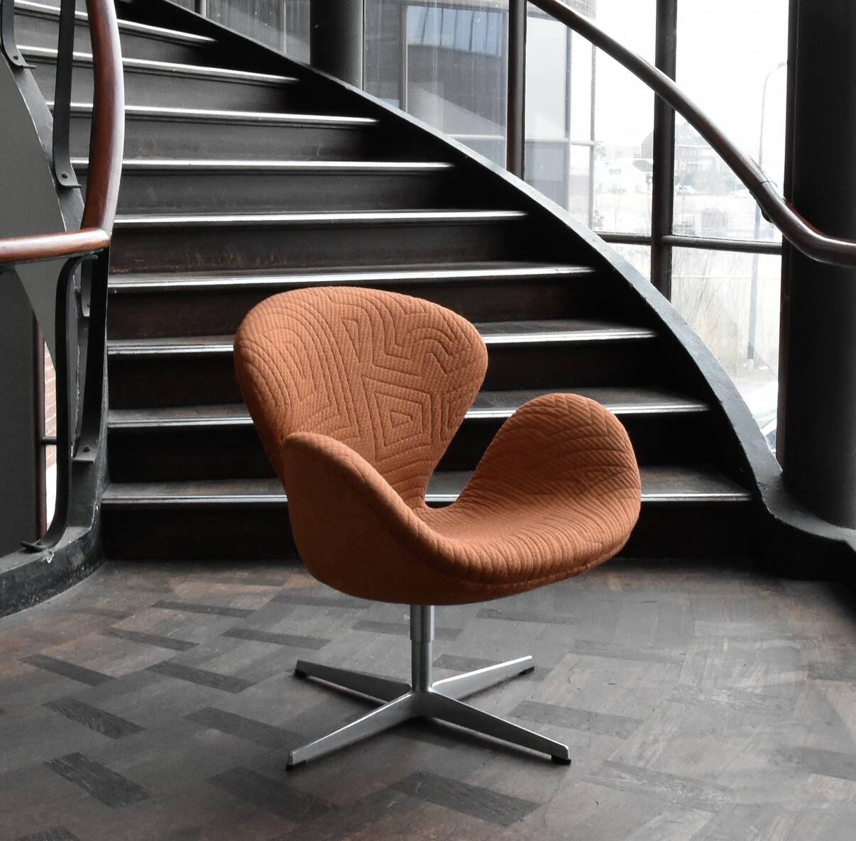 Fritz Hansen Swan chair
