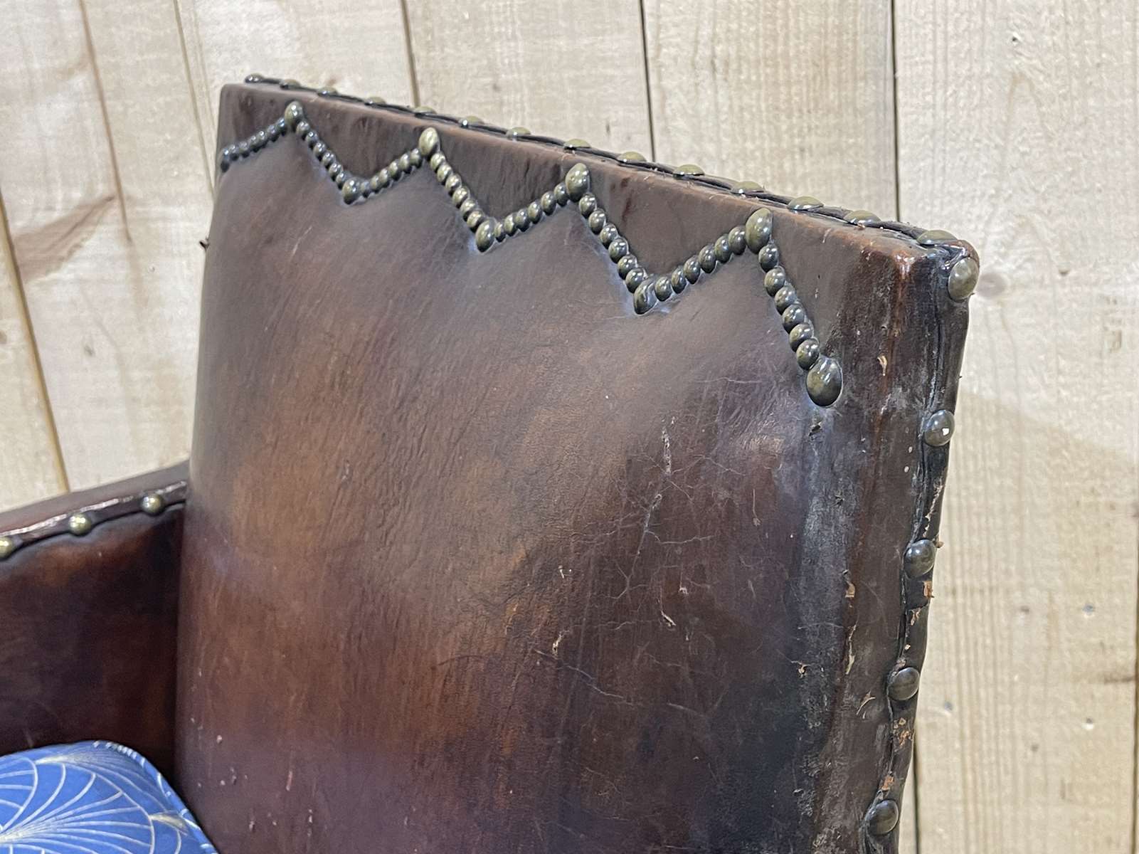 Club armchair art deco era leather and fabric cushion
