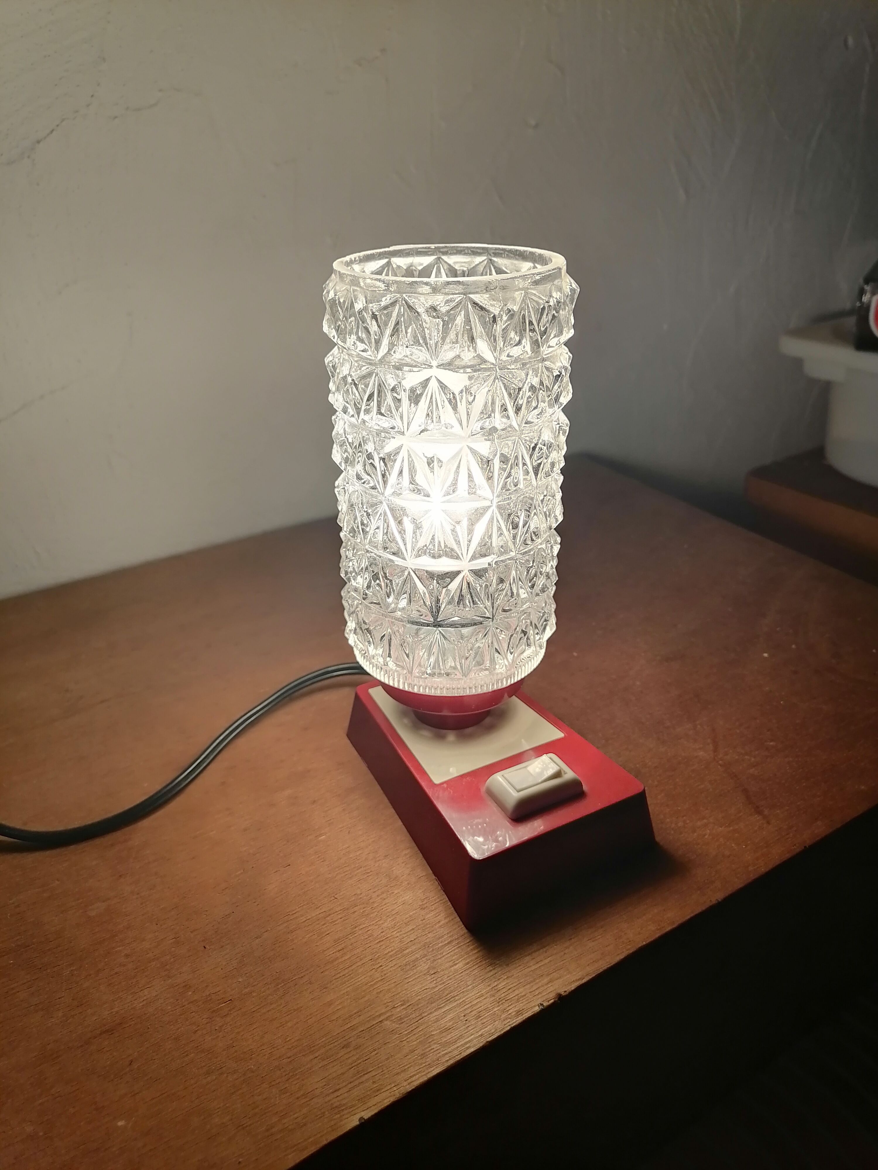 Bedside desk lamp 1960-70 bakelite glass