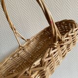 Small beige wicker basket