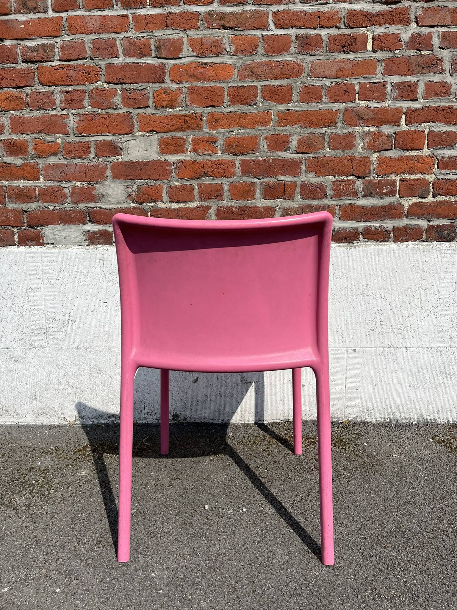 Set of 4 pink design AIR CHAIRS by Jason Morrison.