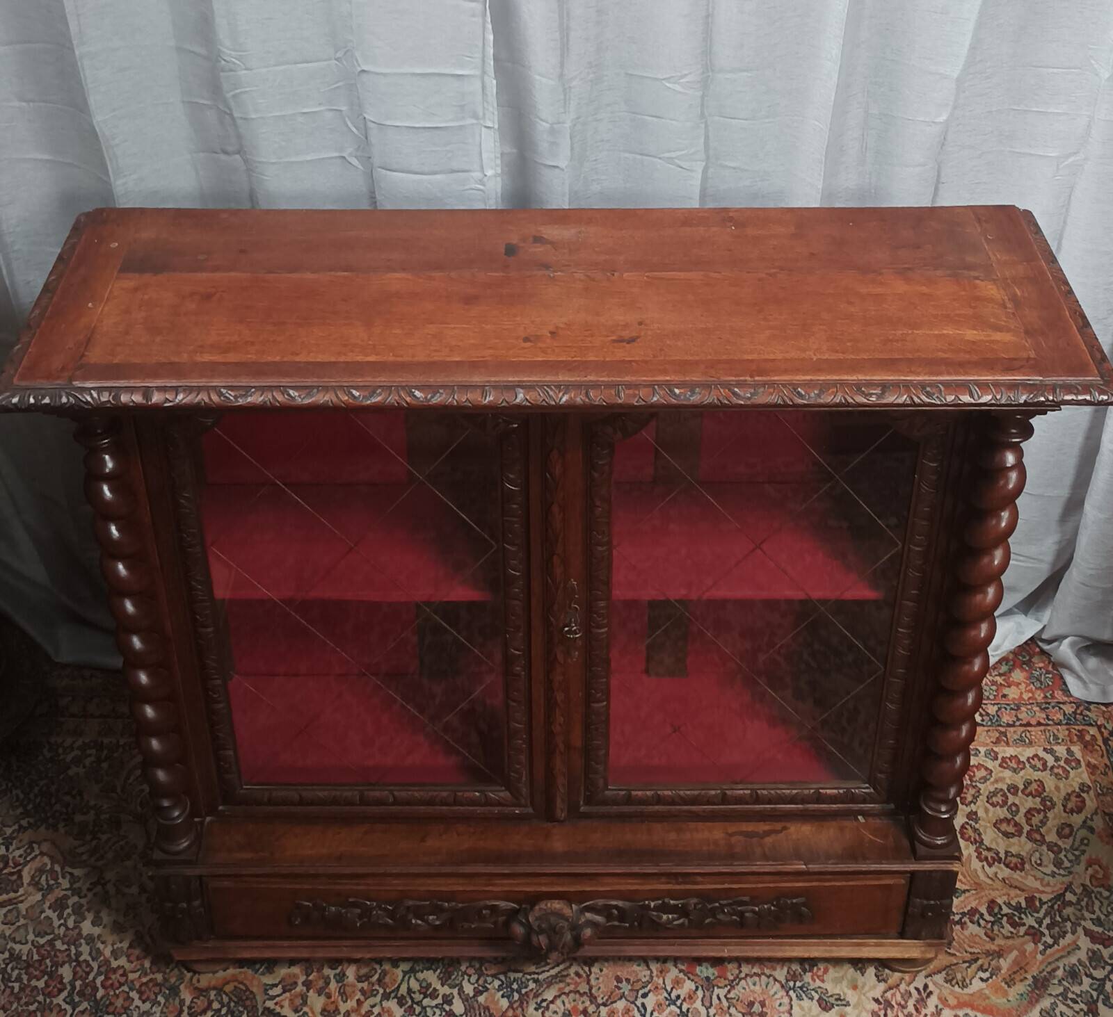 Louis XIII display cabinet in oak, 19th century