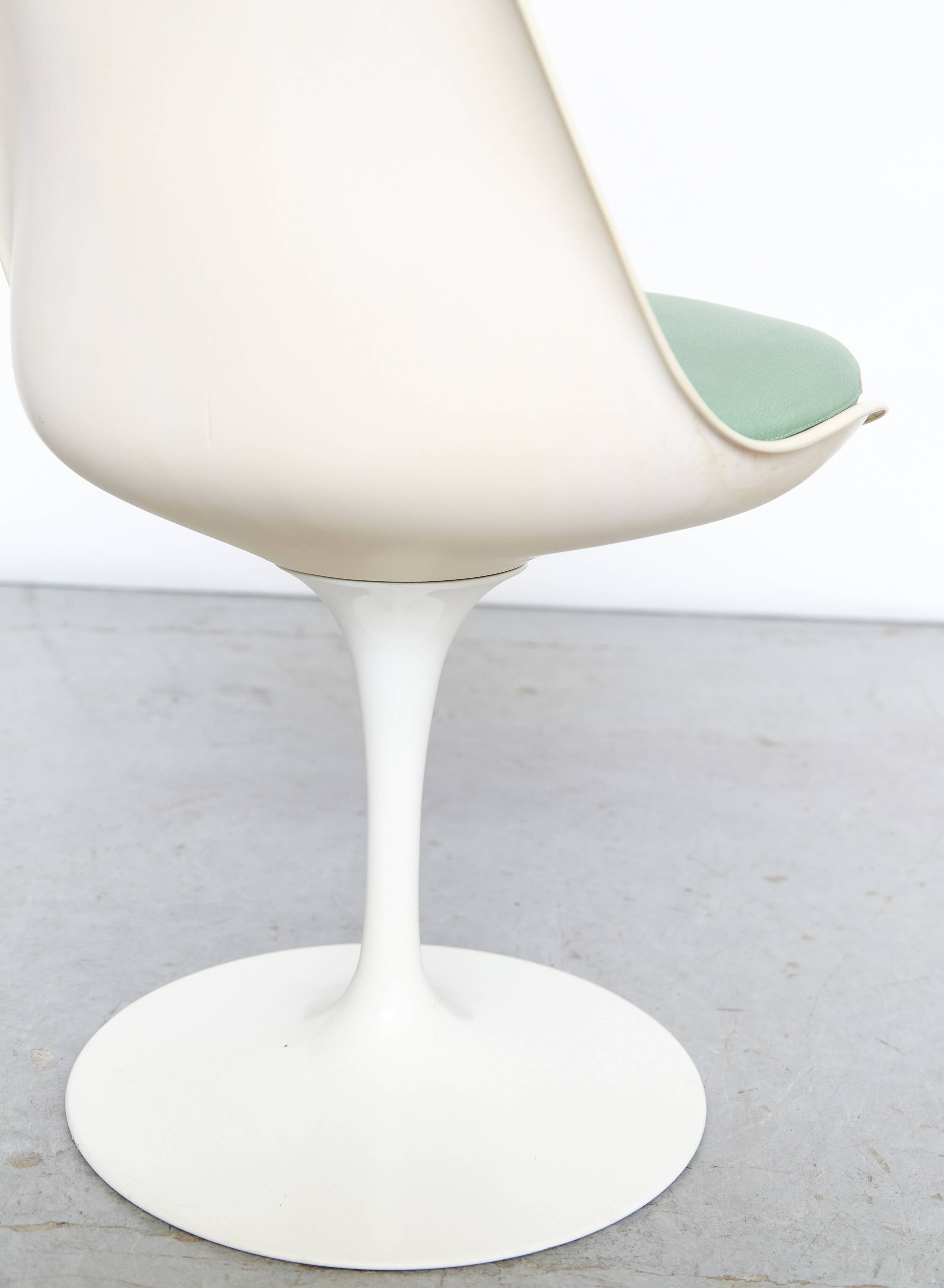 Eero Saarinen Tulip Chair for Knoll International