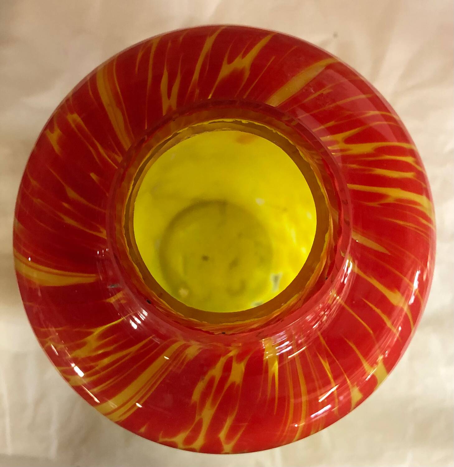 Scailmont glass vase