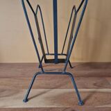 Jacques Adnet (1900-1984) - Black lacquered metal and brass magazine rack