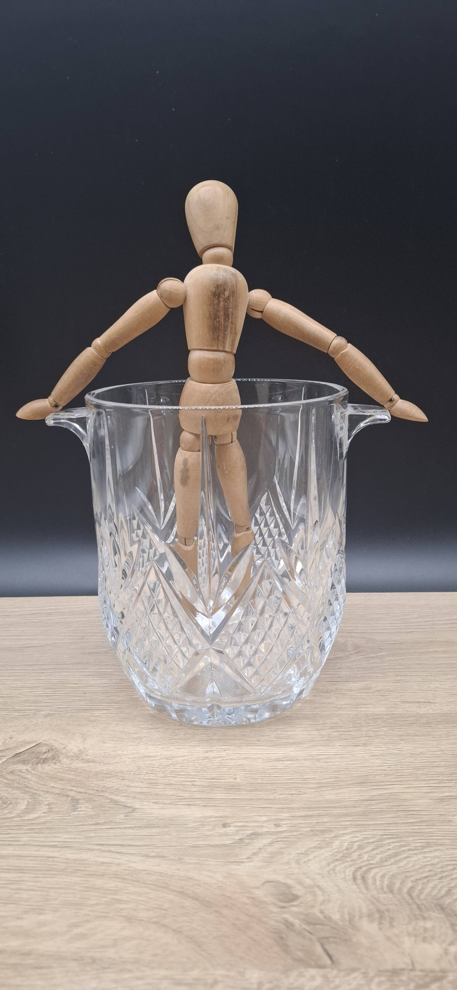 Chiseled crystal champagne bucket