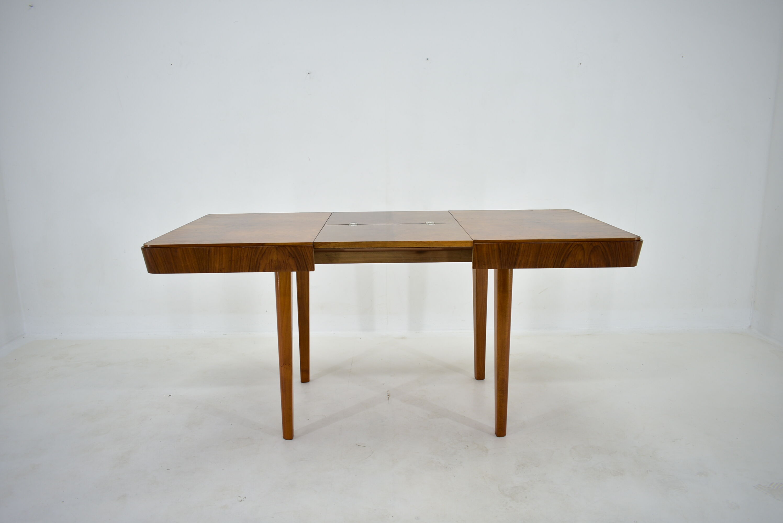 Table à manger extensible Jindřich Halabala pour UP Zavody, années 1950
