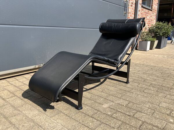 Originele Cassina Le Corbusier Lc4 Black on Black, Bijna als nieuw!