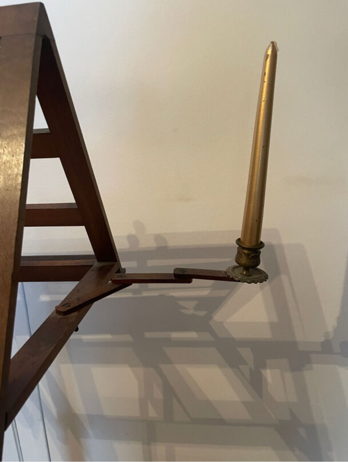 Double candlestick desk in brass, Louis XVI style. Late 19th century.