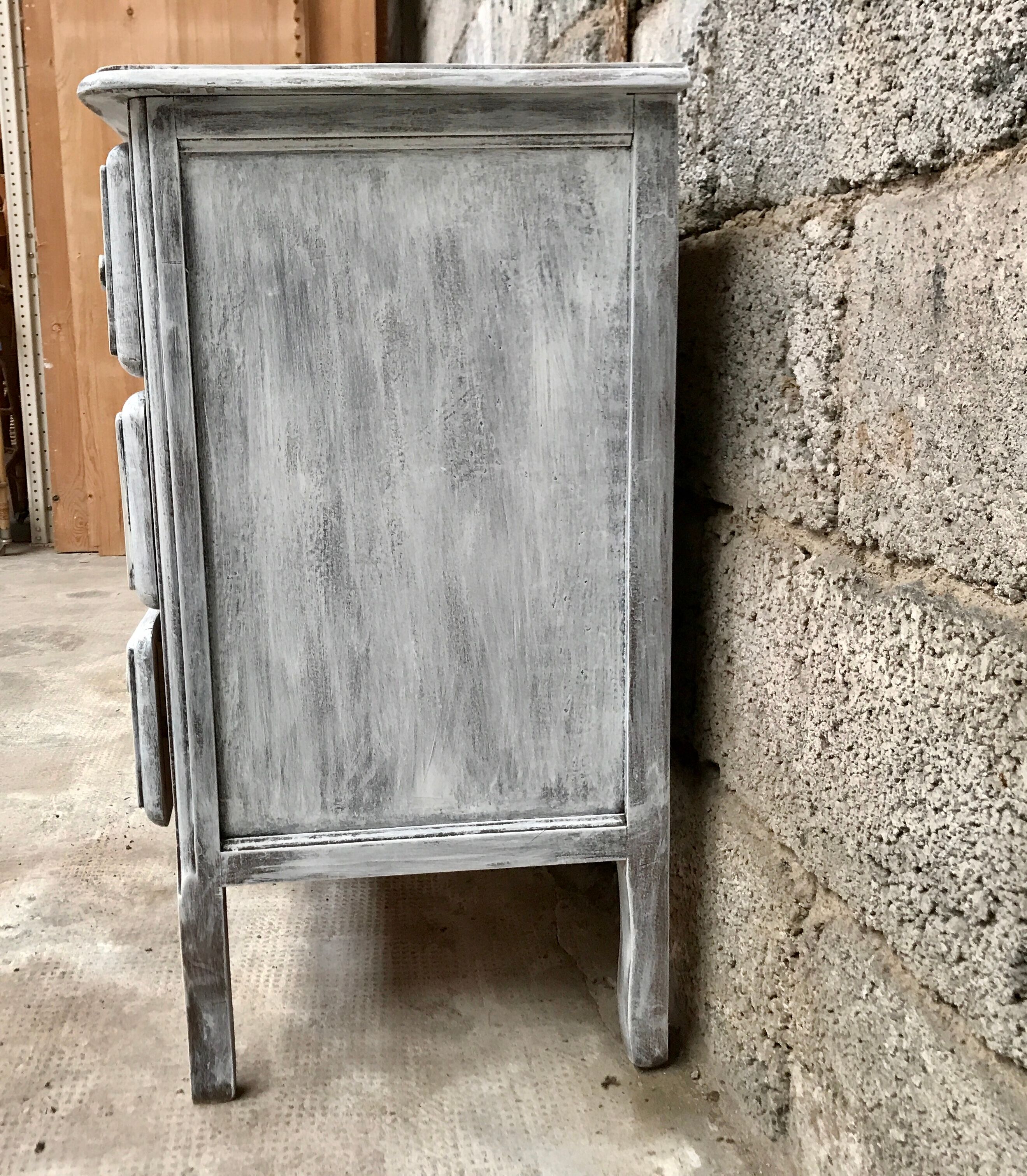 Commode en bois blanche et grise patinée vintage années 70