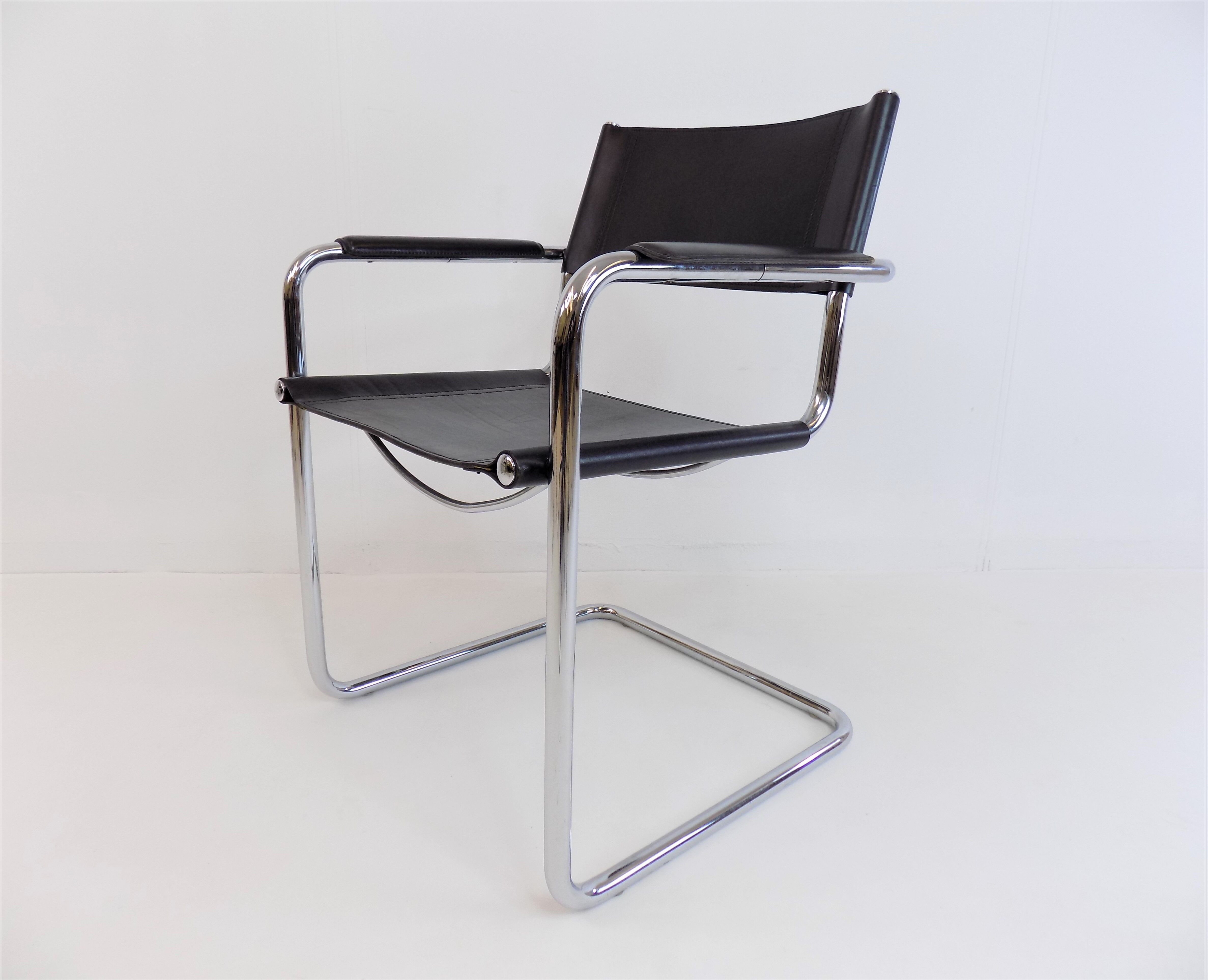 Matteo grassi mg5 set of 2 leather cantilever chairs