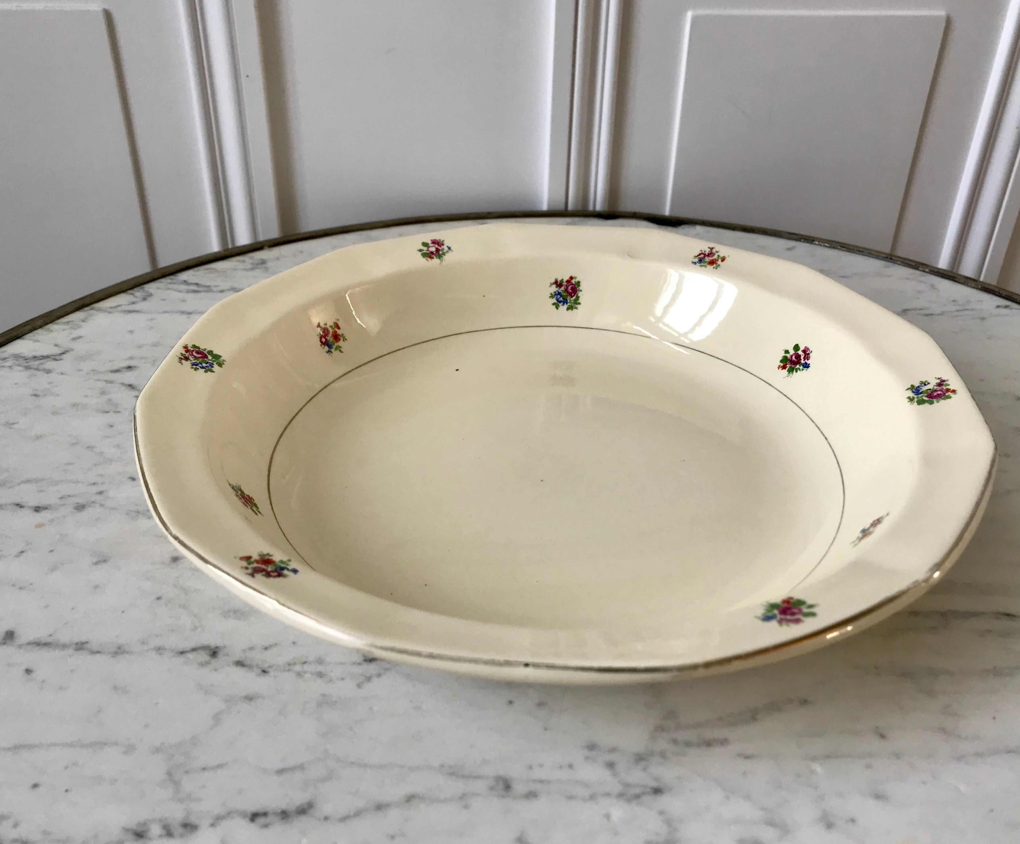 Hollow round dish DIgoin Sarreguemines years 40-50