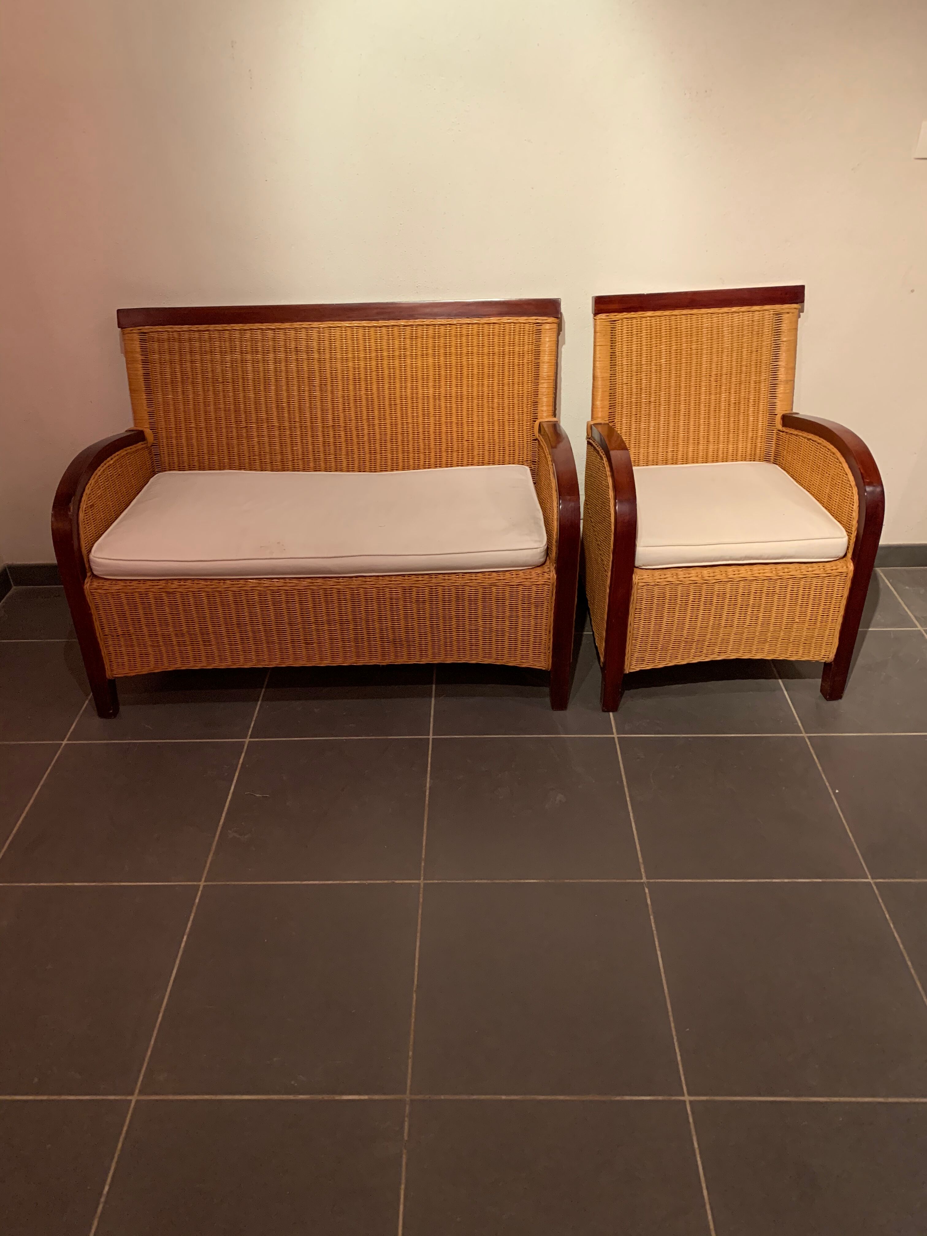 Lounge bench - a wicker chair