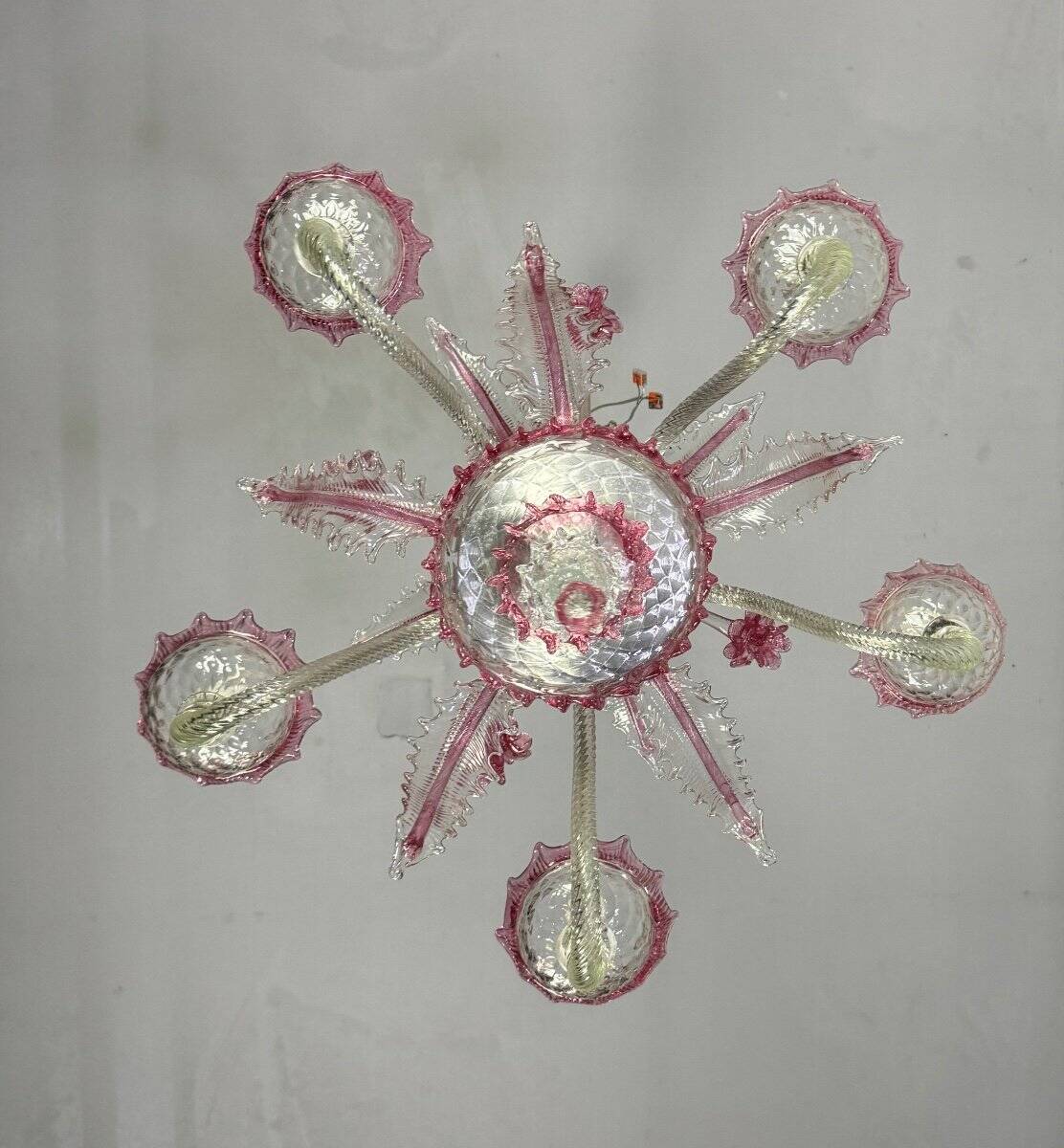 Venetian chandelier in colorless and red Murano glass, 5 light arms, circa 1950