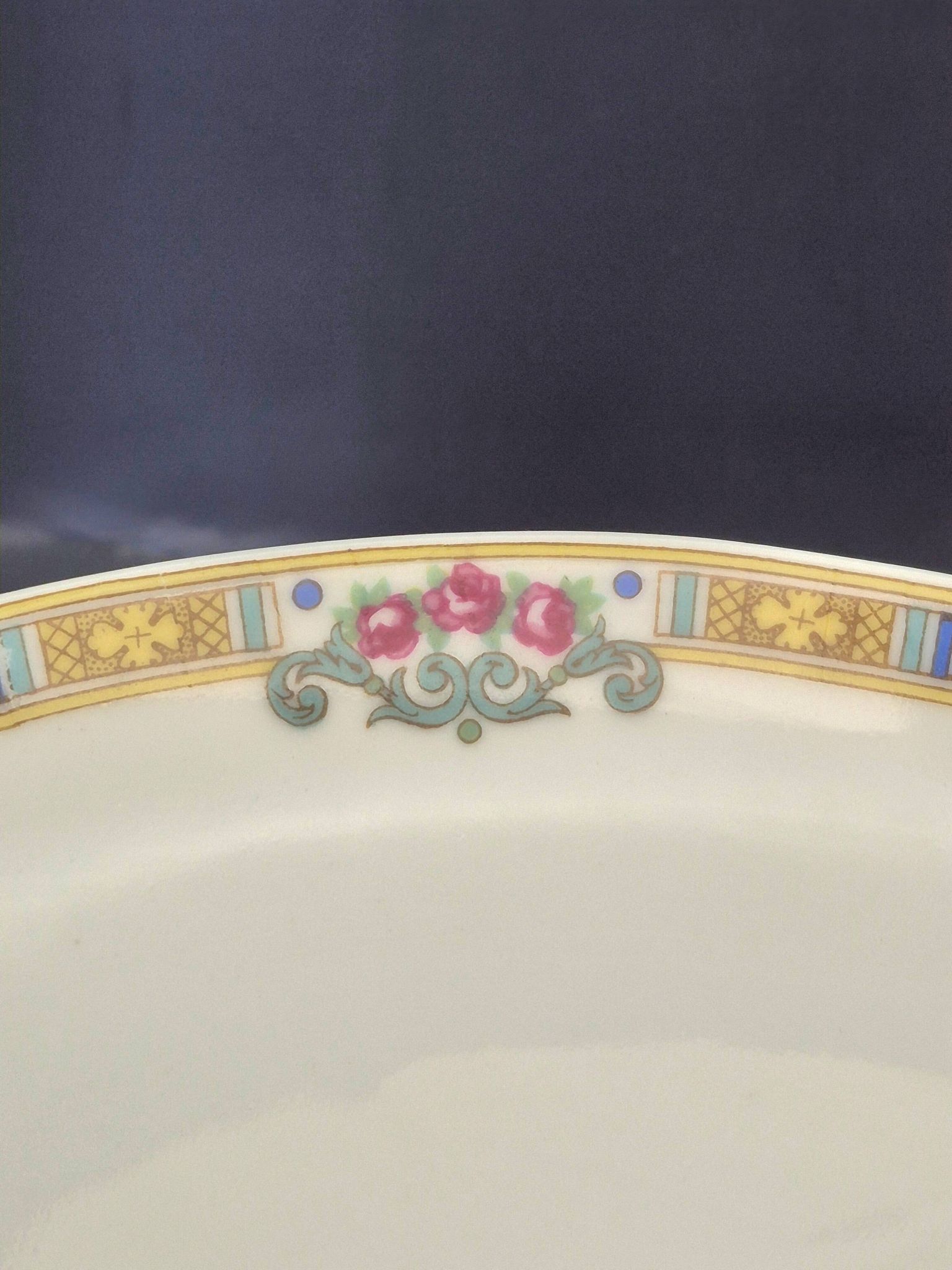 Fine porcelain compote from Limoges Bernardaud & Cie – Art Deco – A712
