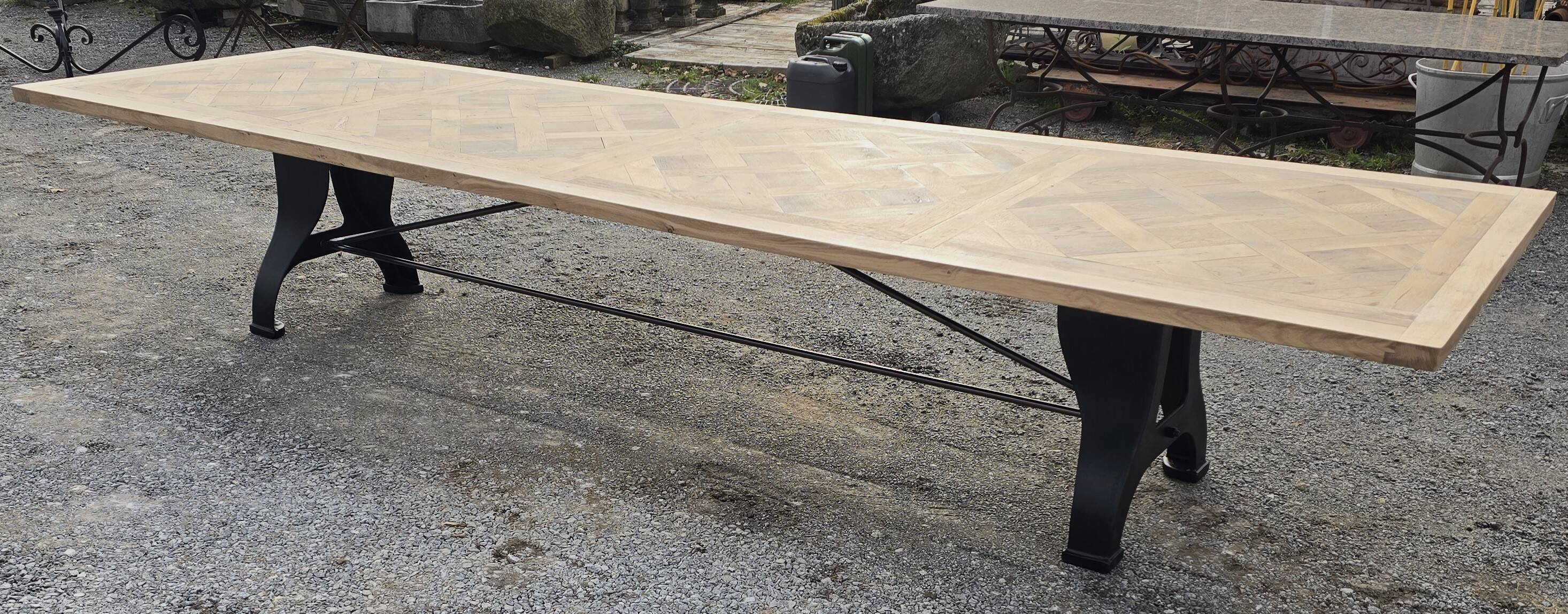 Very large floor table, versailles, 18th century