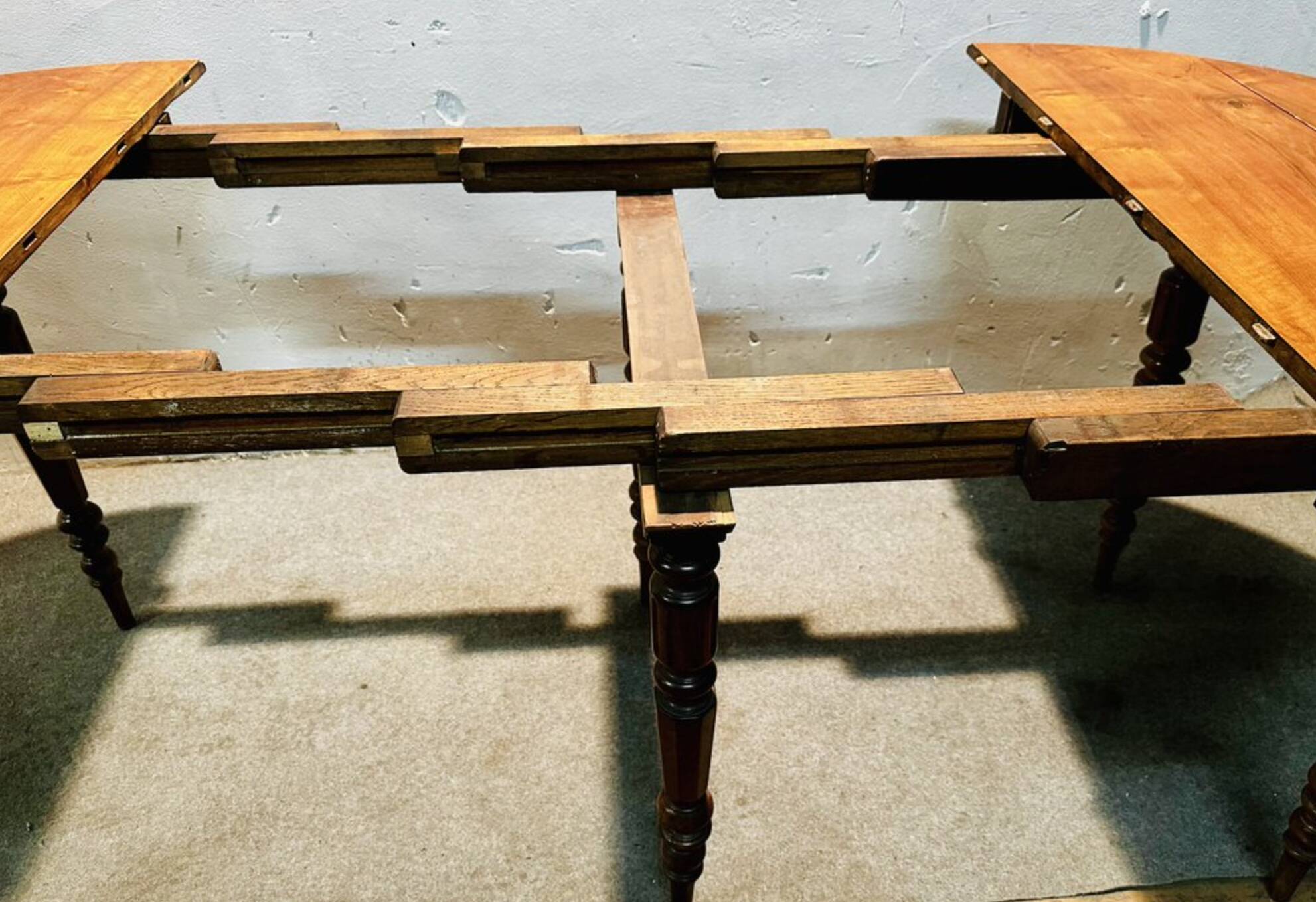 National walnut slatted table, Italy, late 19th century