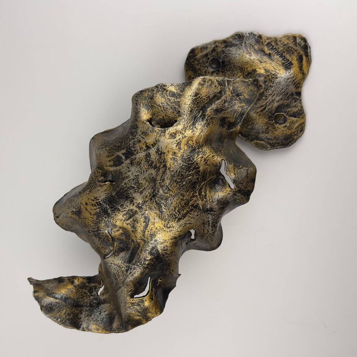 Vintage wall lamp in brutalist metal by Salvino Marsura, 1970s.