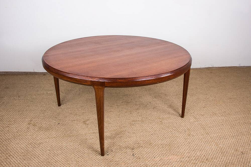 Grande table basse Danoise ronde en teck modèle 283 par Johannes Andersen pour CFC Silkeborg 1960.