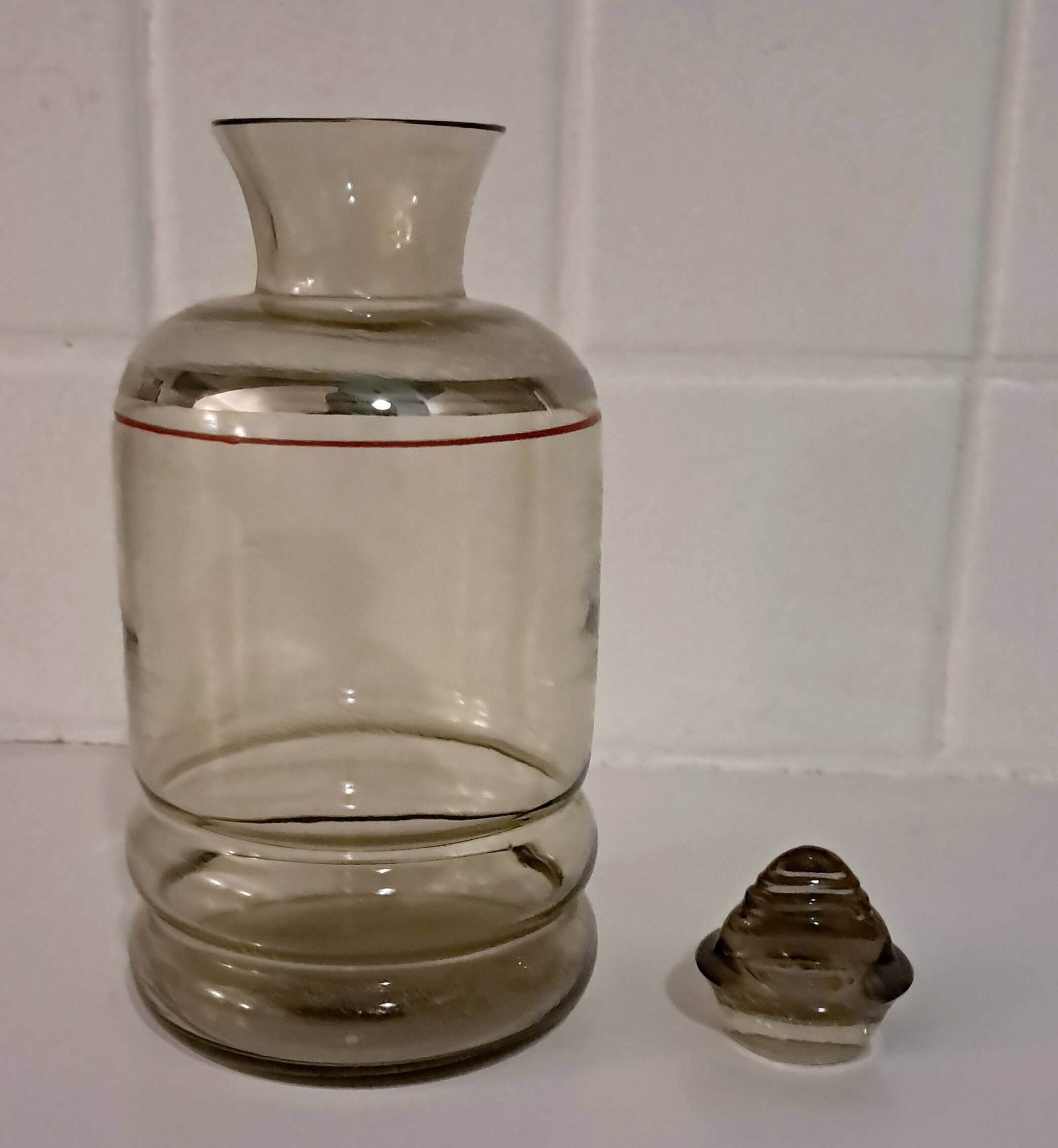 Amber Art Deco carafe from the 1930s