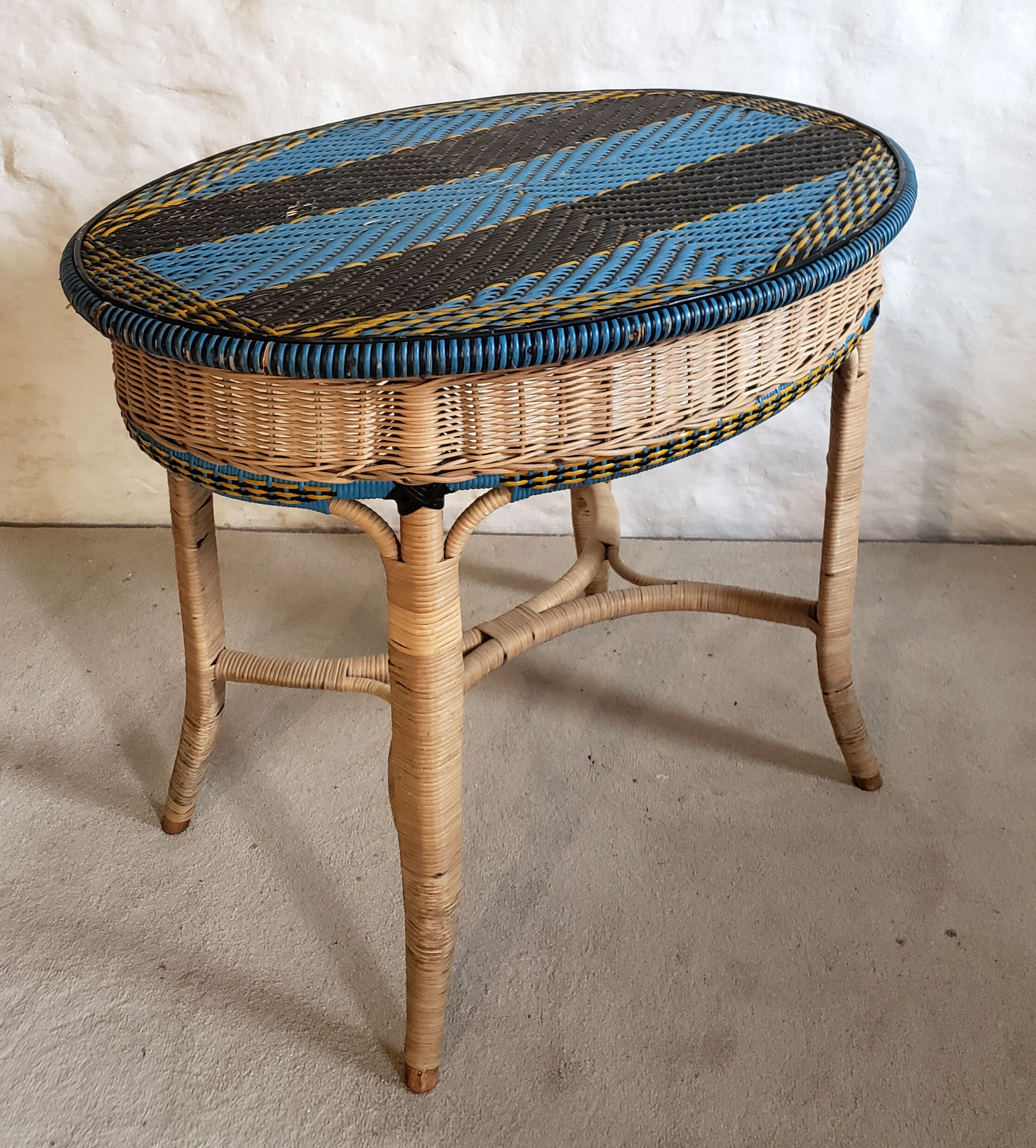 1930 rattan lounge set