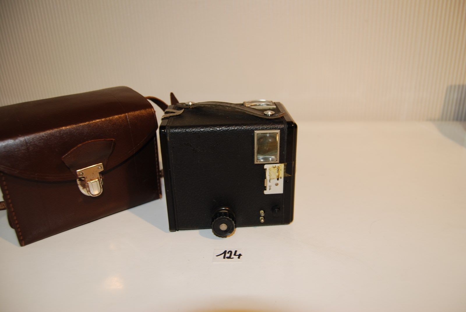 Former BROWNIE SIX-20 camera Camera Model D
