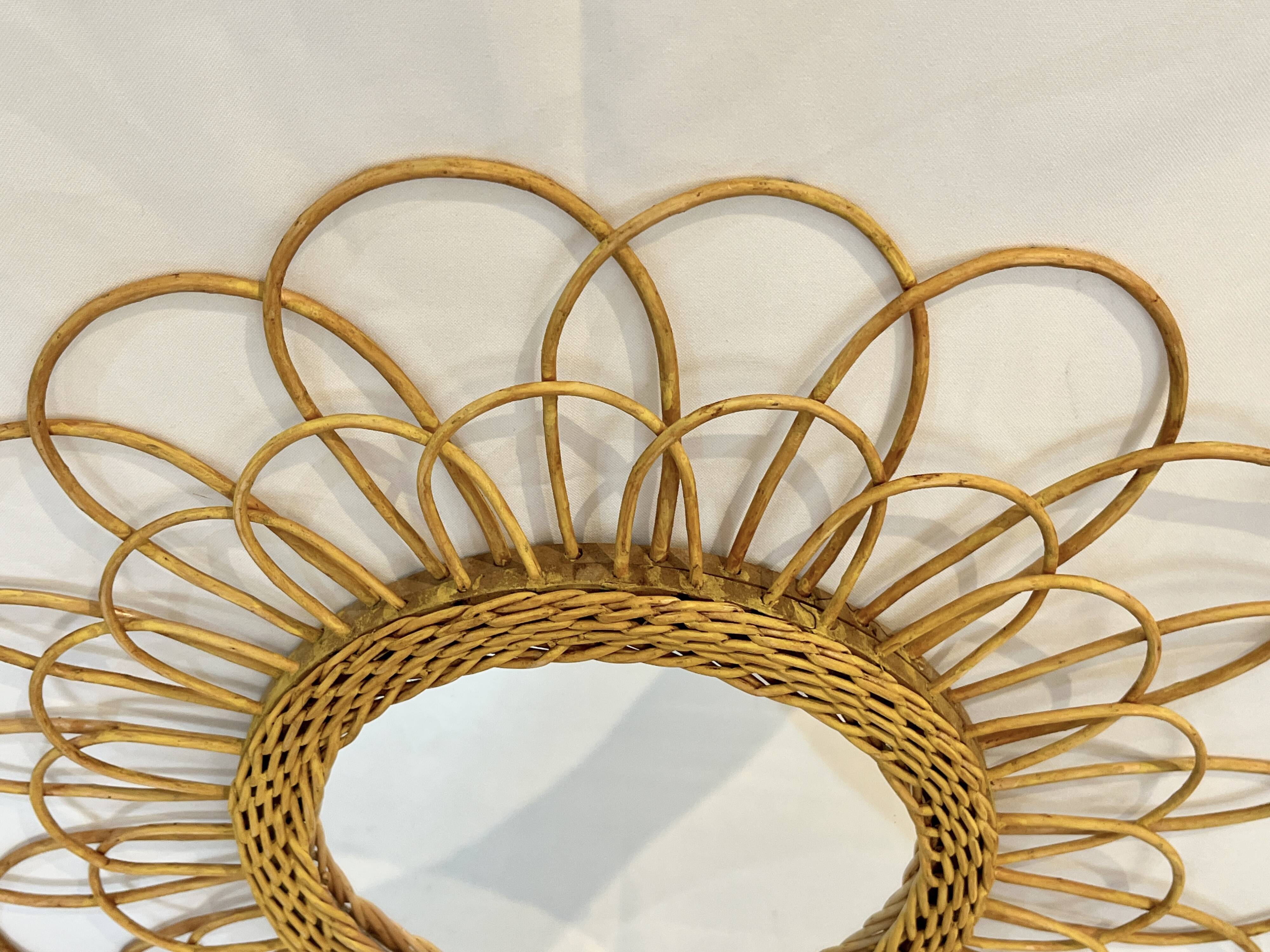 Round mirror flower sun in rattan wicker wood vintage 1960 1970 55 cm folk