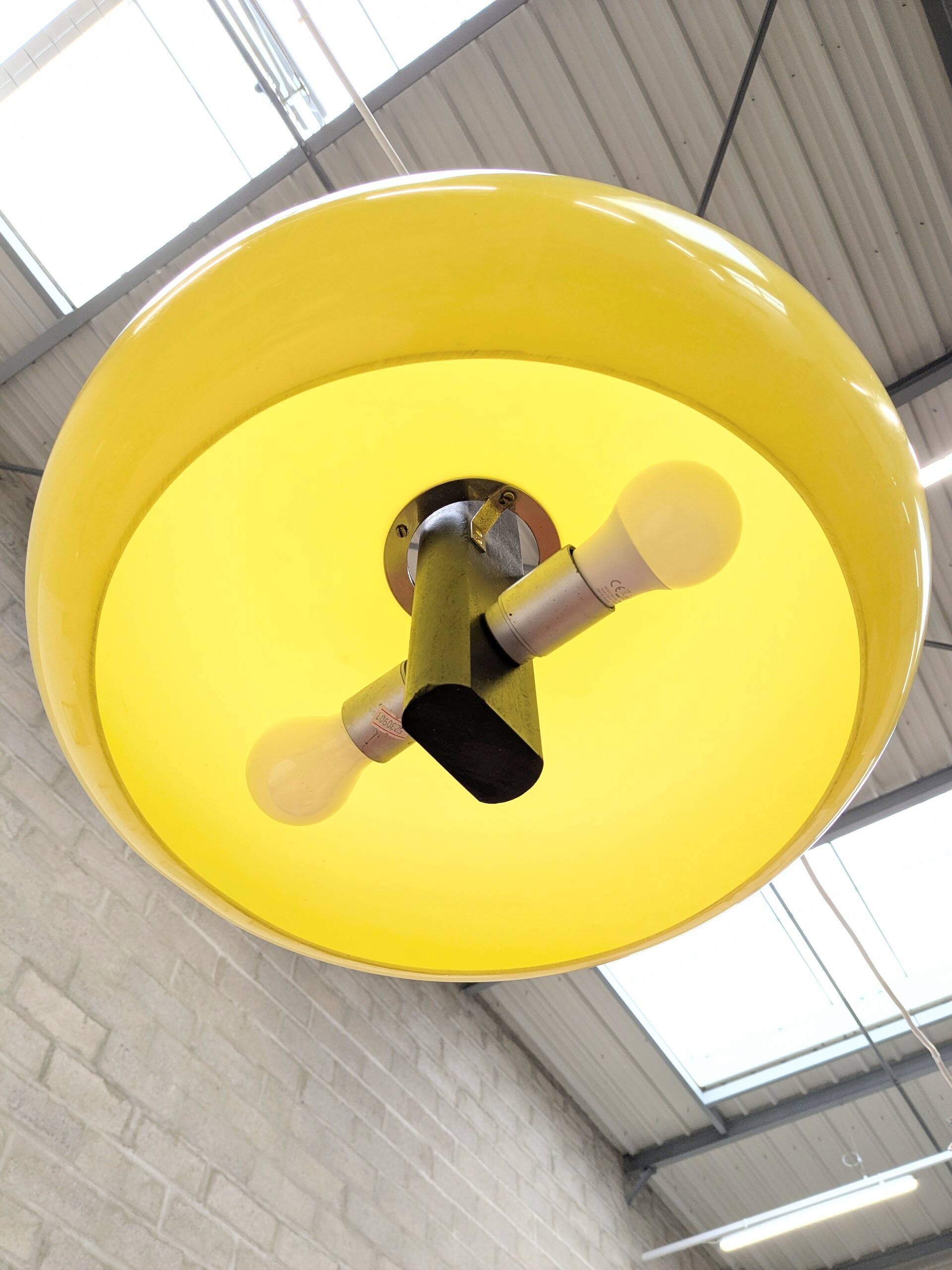 Vintage yellow suspension