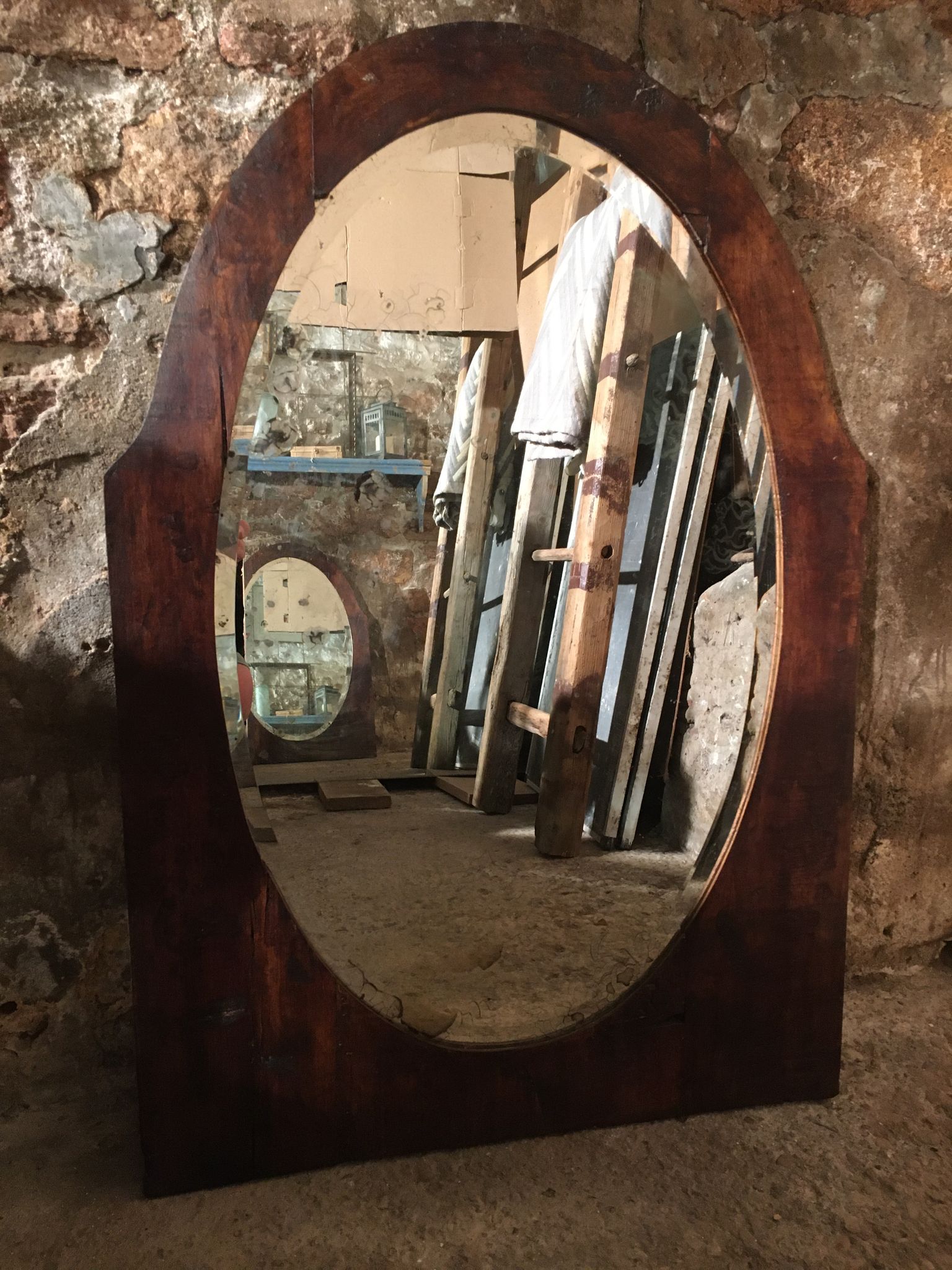 Bevelled oval mirror 92x63