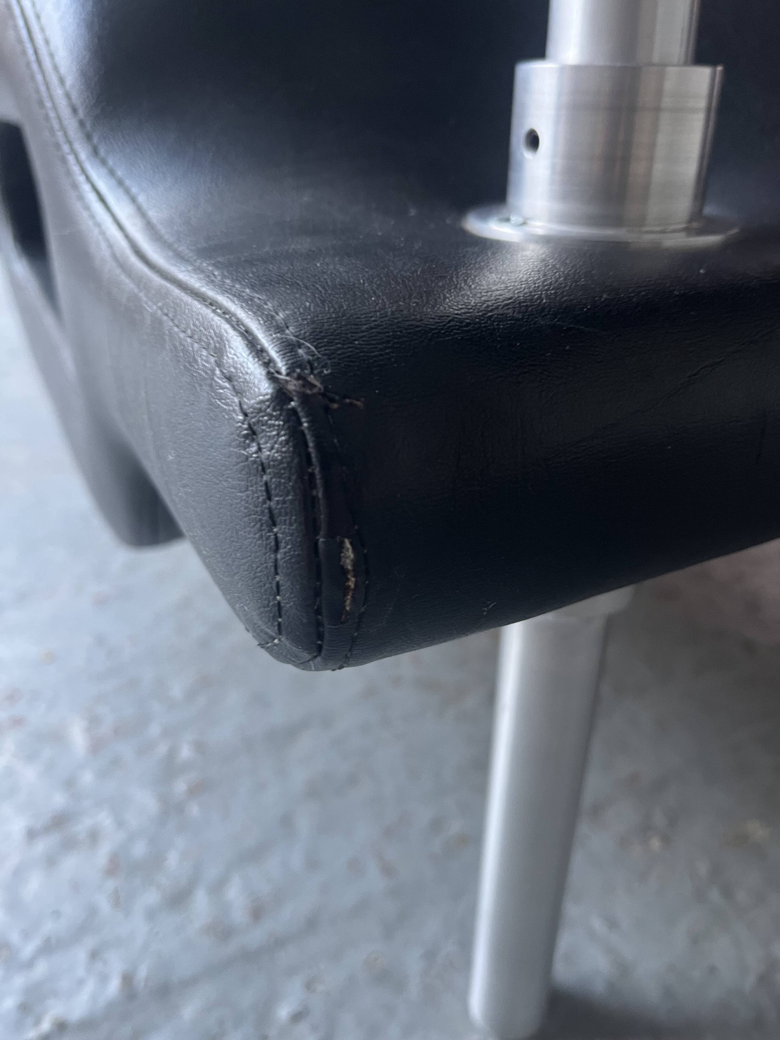 ‘Magazine’ easy chair and 2-seater by Michael Young