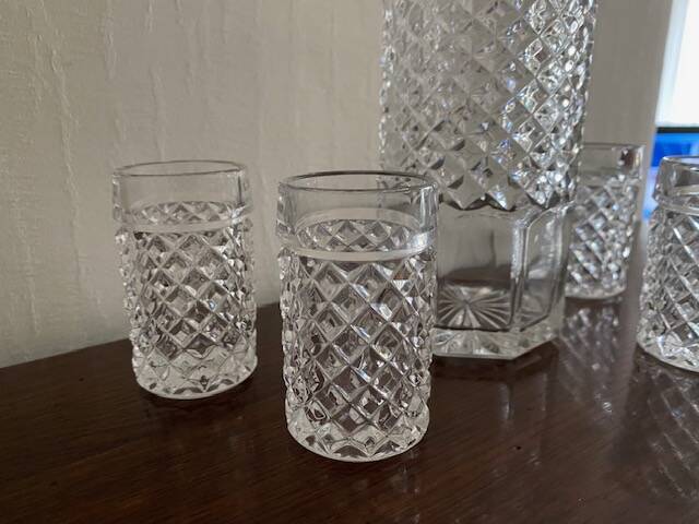 Whisky service / muscat / ... with its decanter and 5 glasses
