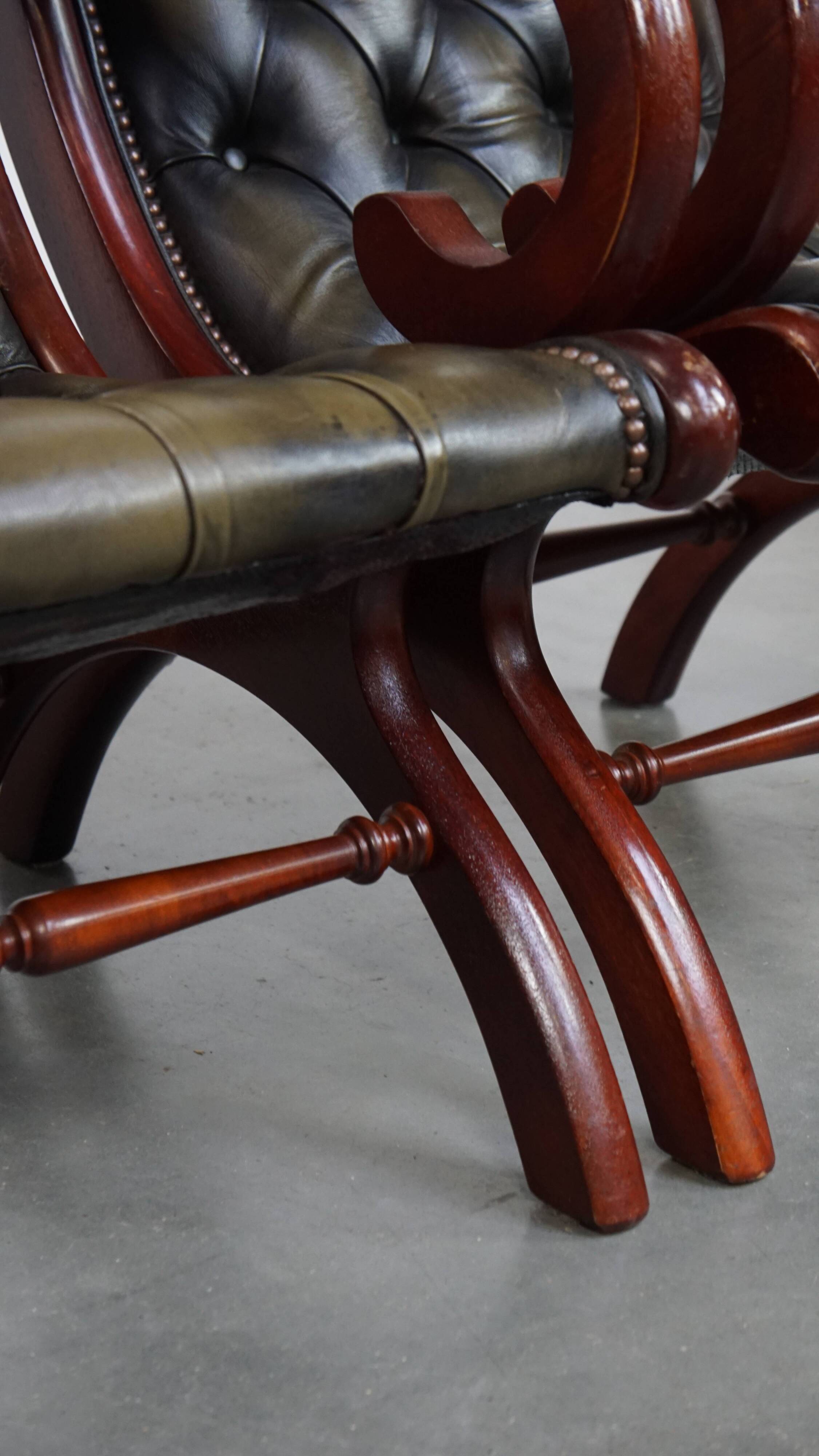 Set of 2 Green Cowhide Leather English Chesterfield Armchairs