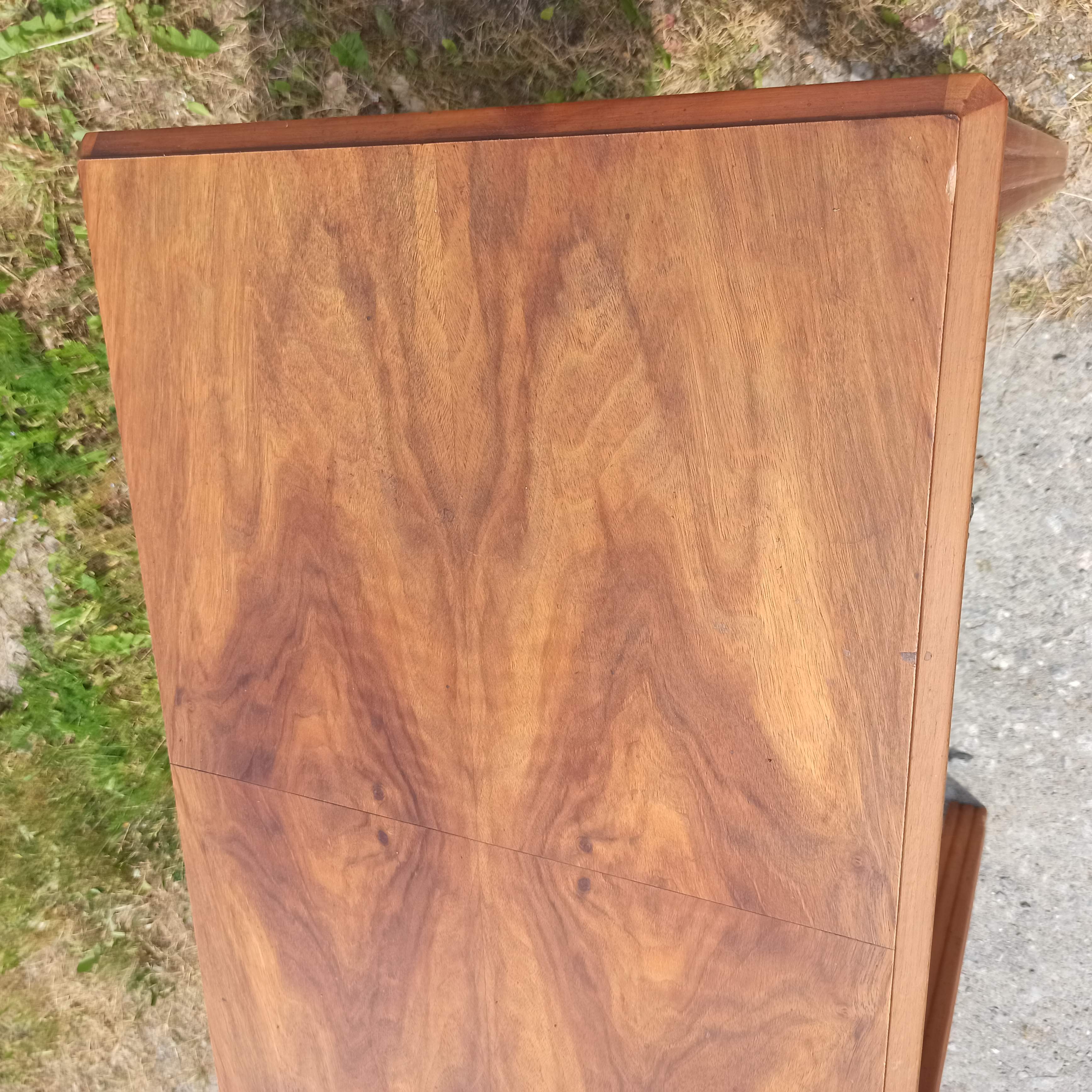 Bureau table des années 50 Art Déco tiroir en façade