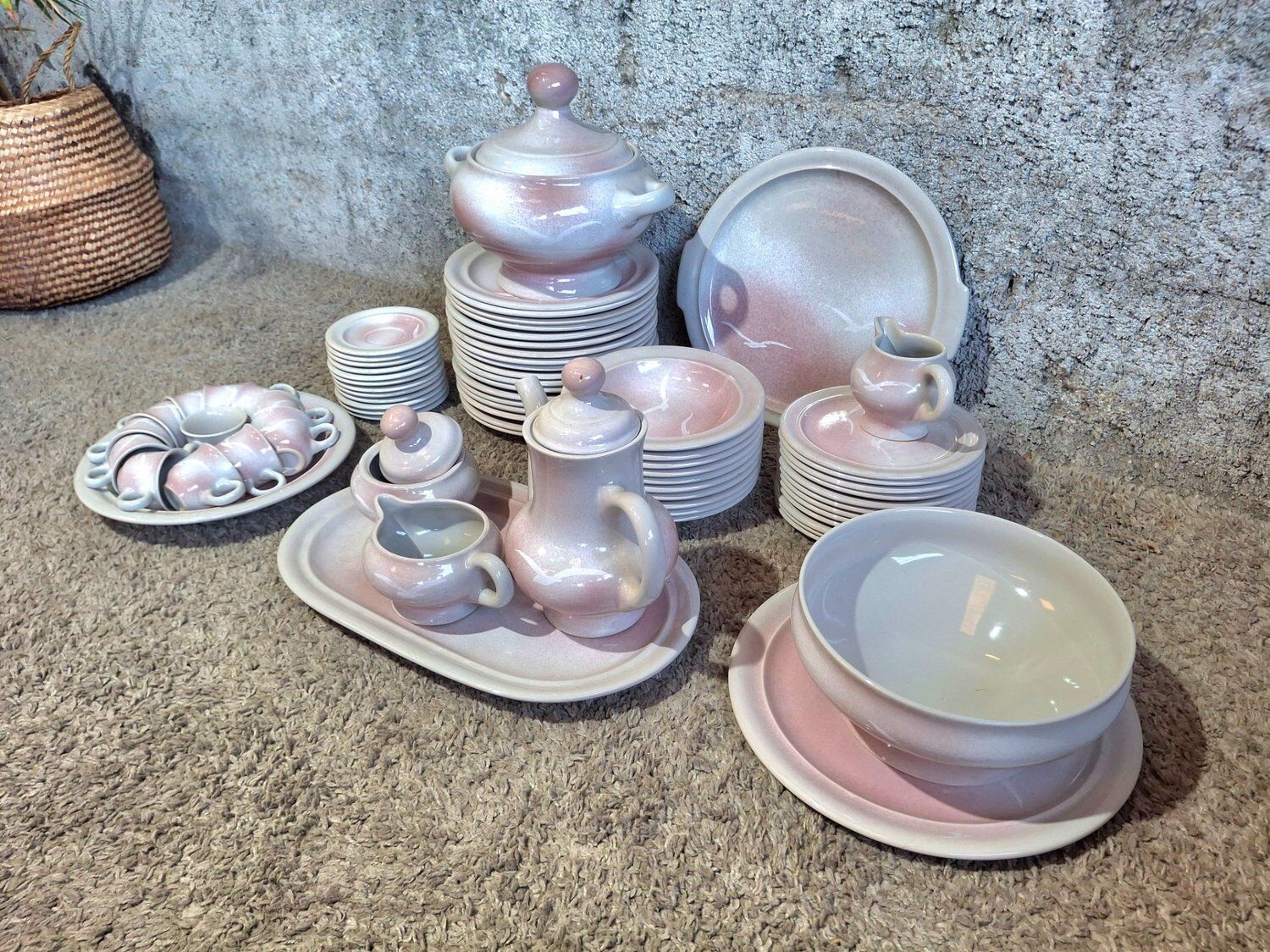 Service de table complet Niderviller faïence Art modele aurore  1950s