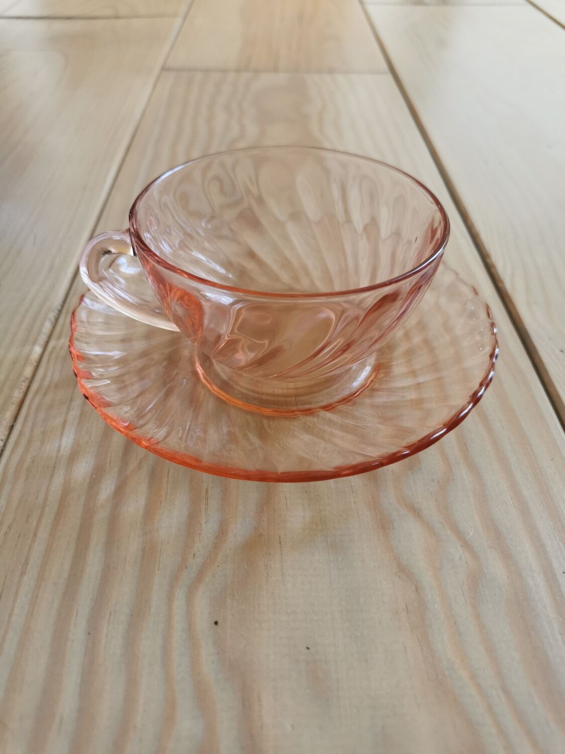 Vintage cups Arcoroc Rosaline