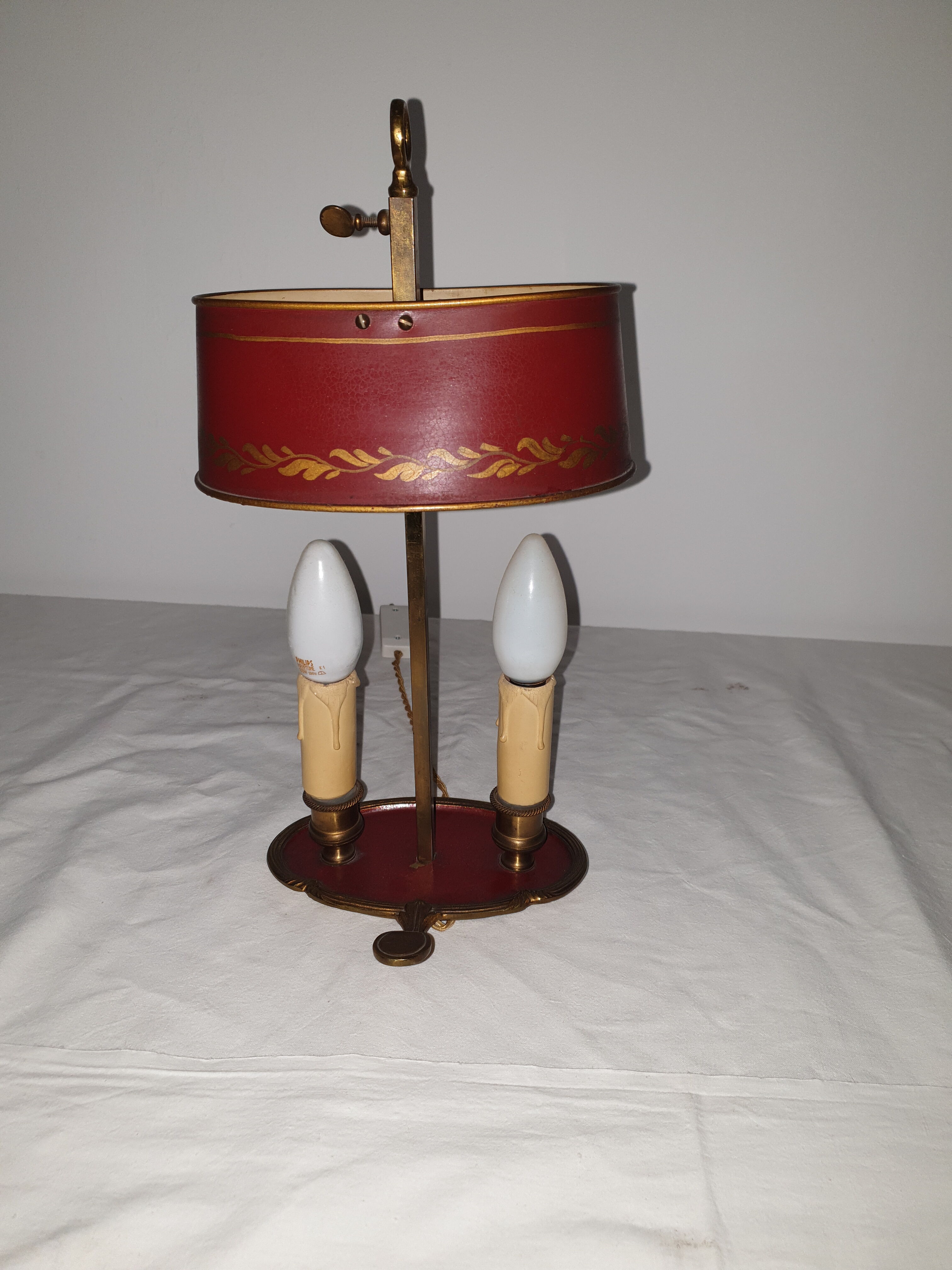 Empire-style lamp
