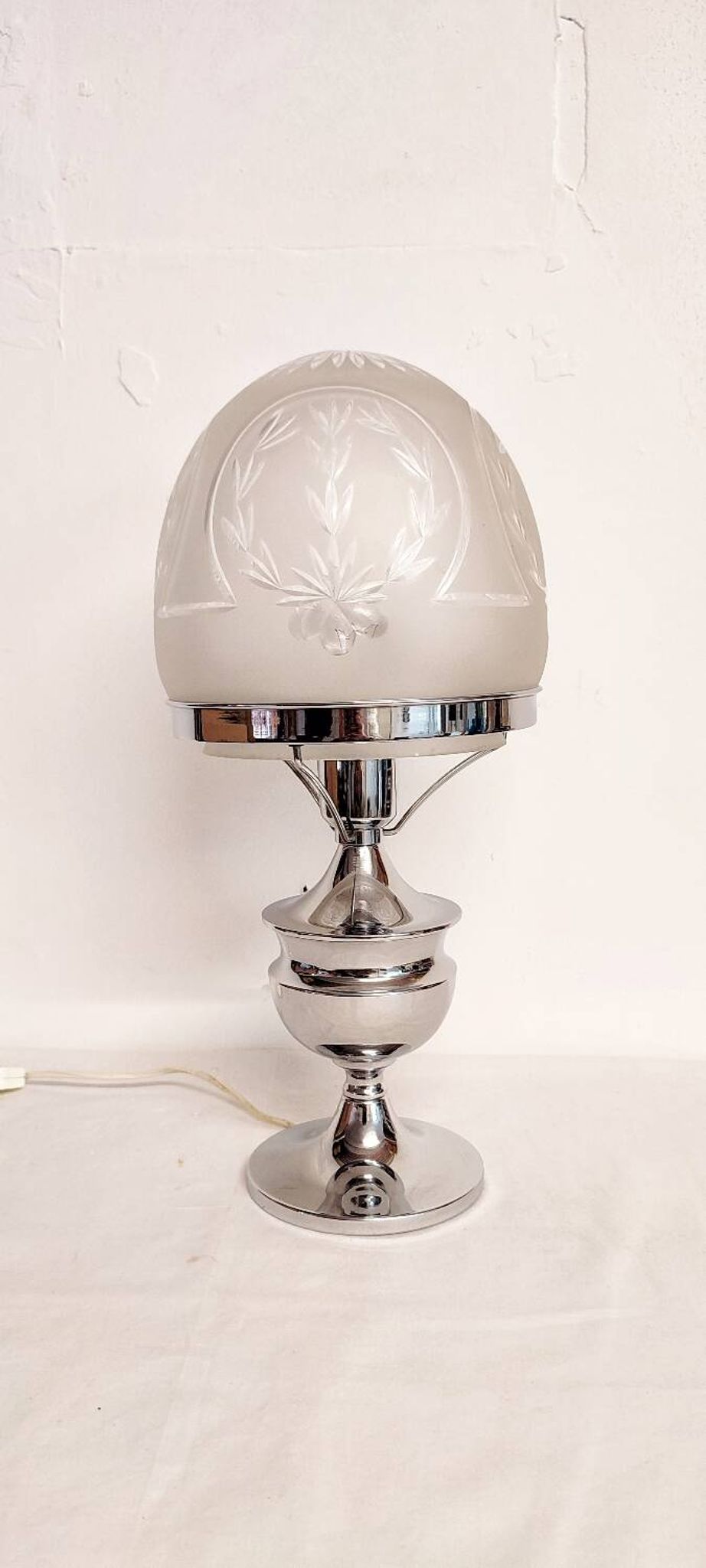 Lámpara de mesa de cristal. Spain, 1960s.