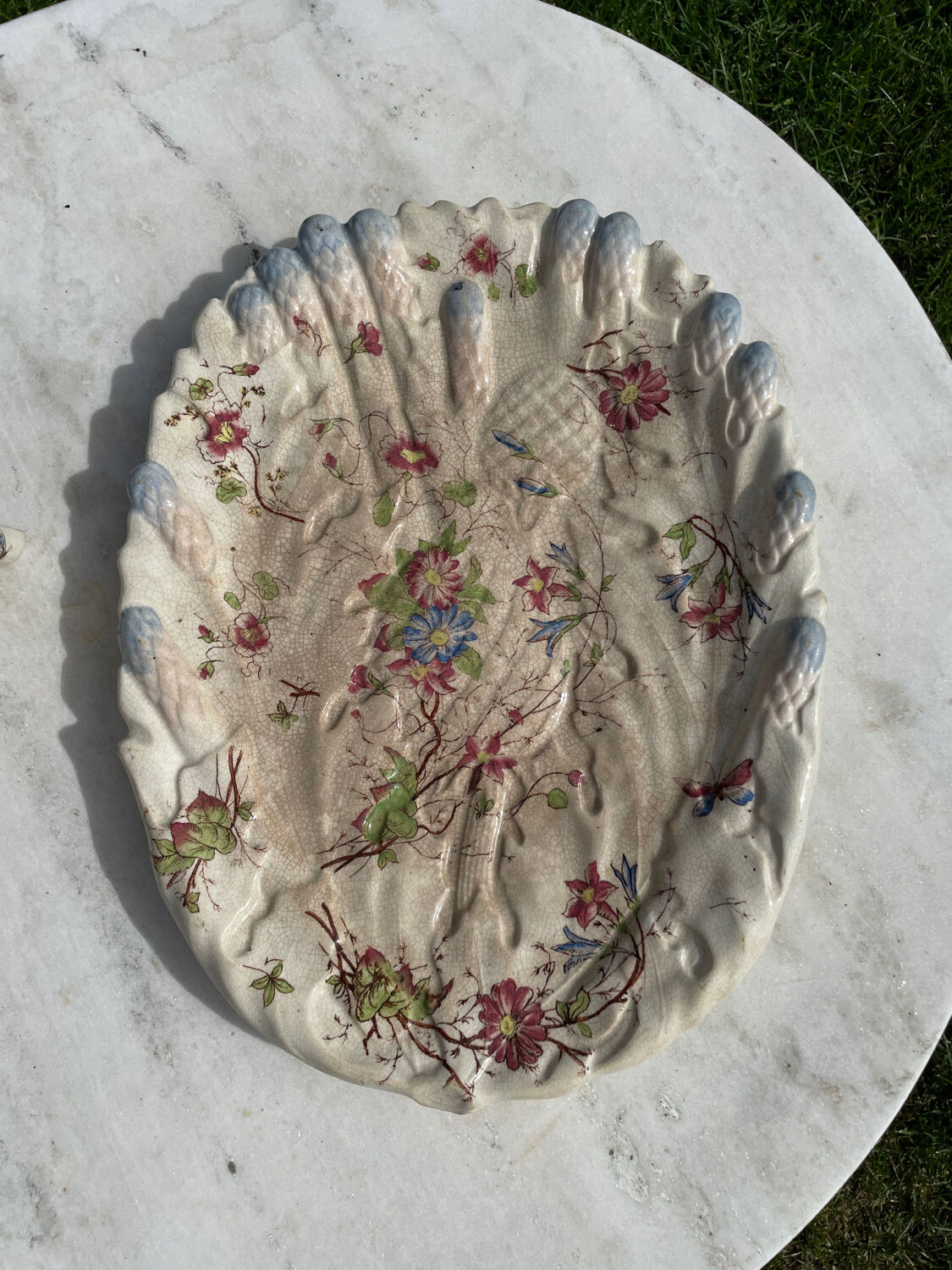 Slush asparagus serving dish.