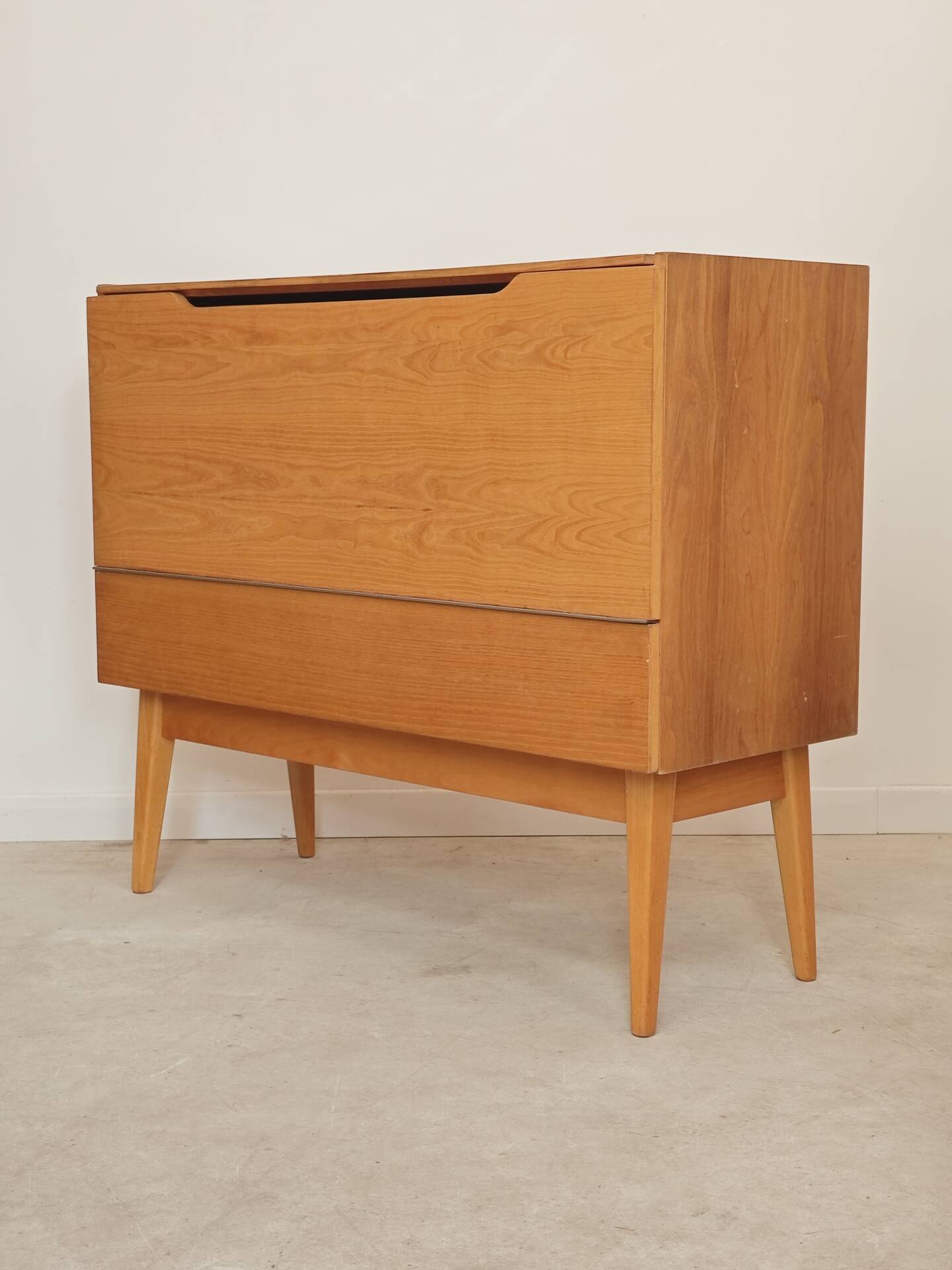 Storage chest with cover / mini bar by Landsman / Nepozitek 1960